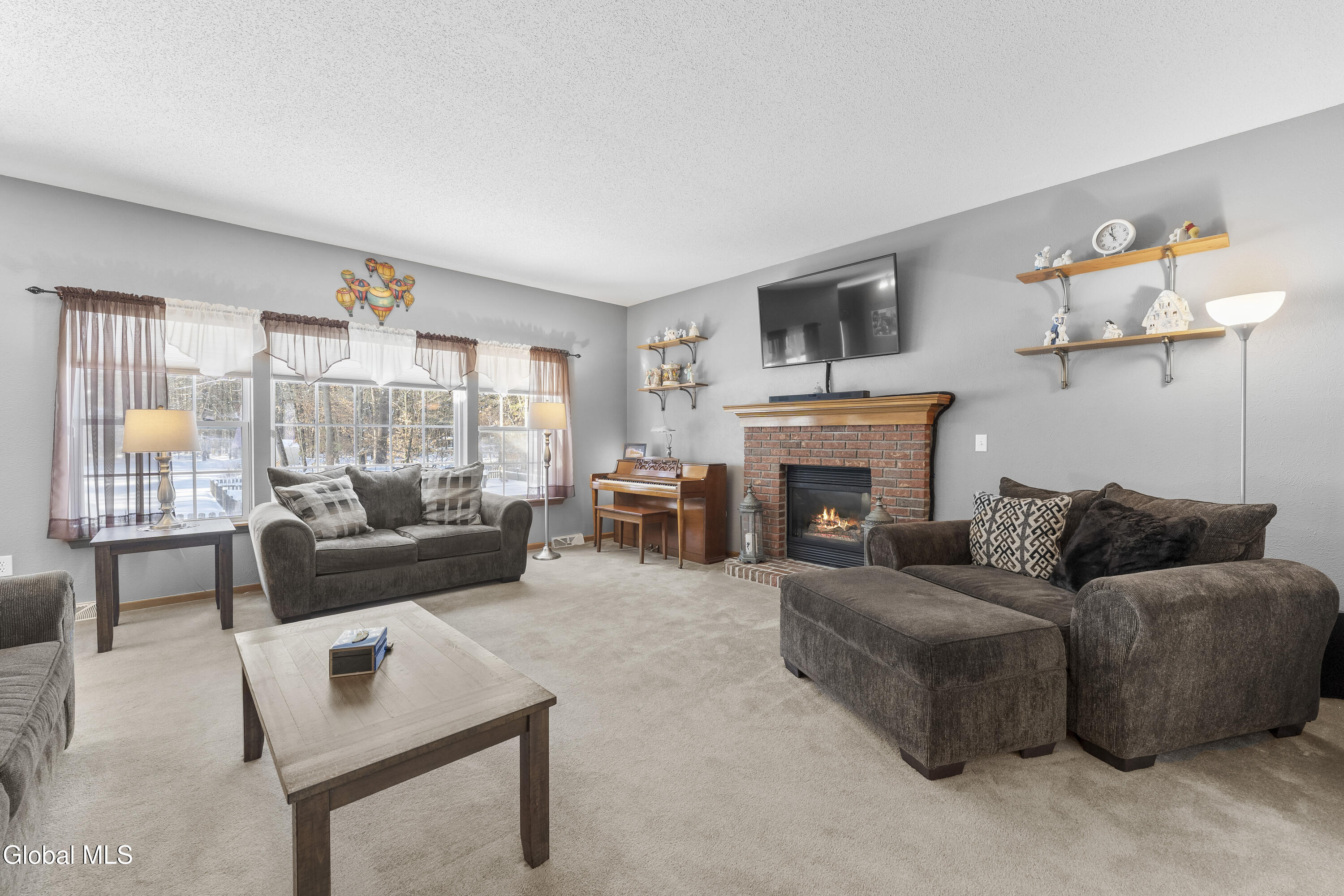 132 Hudson Pointe Boulevard