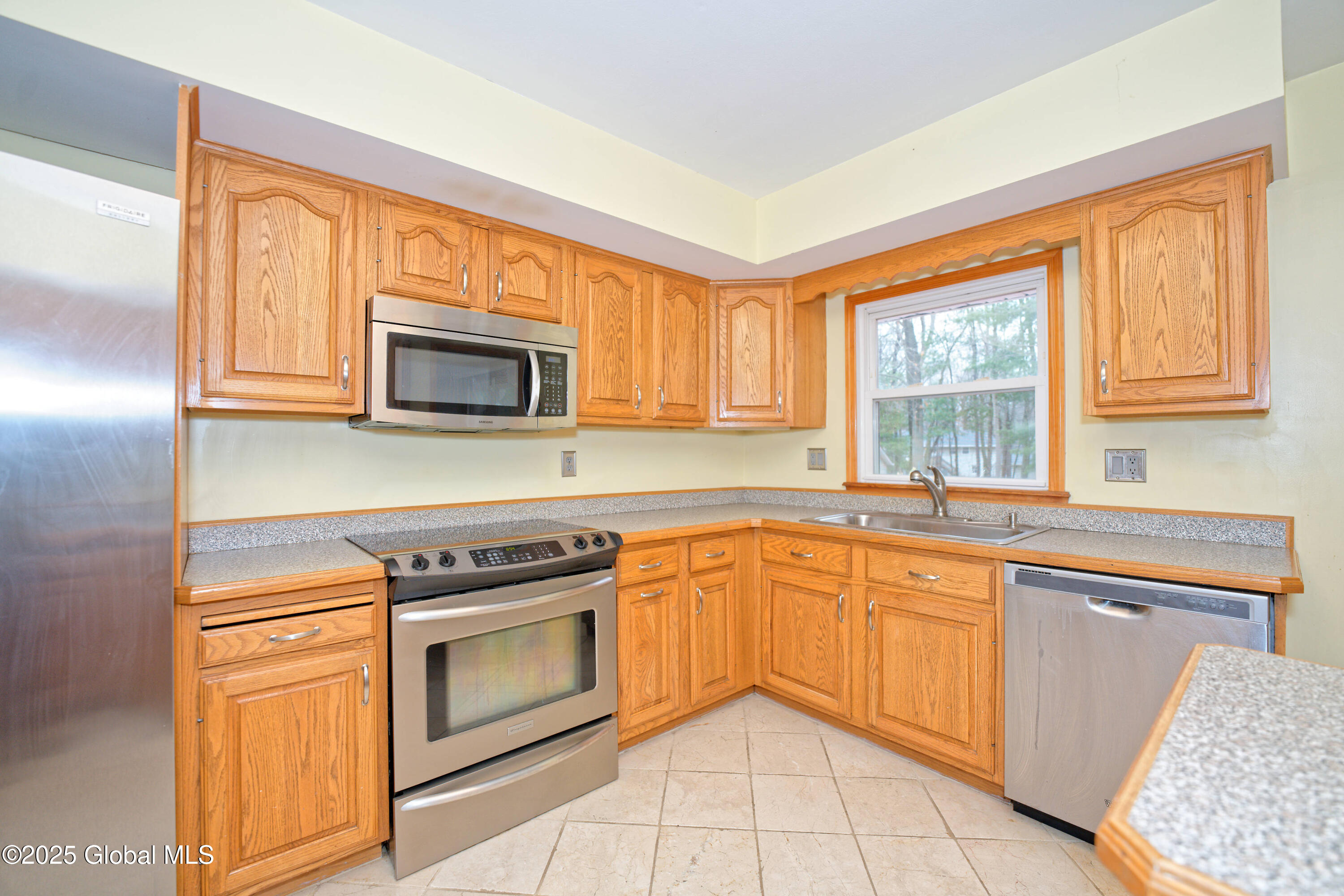 4 Avocado Court, Clifton Park, New York image 11