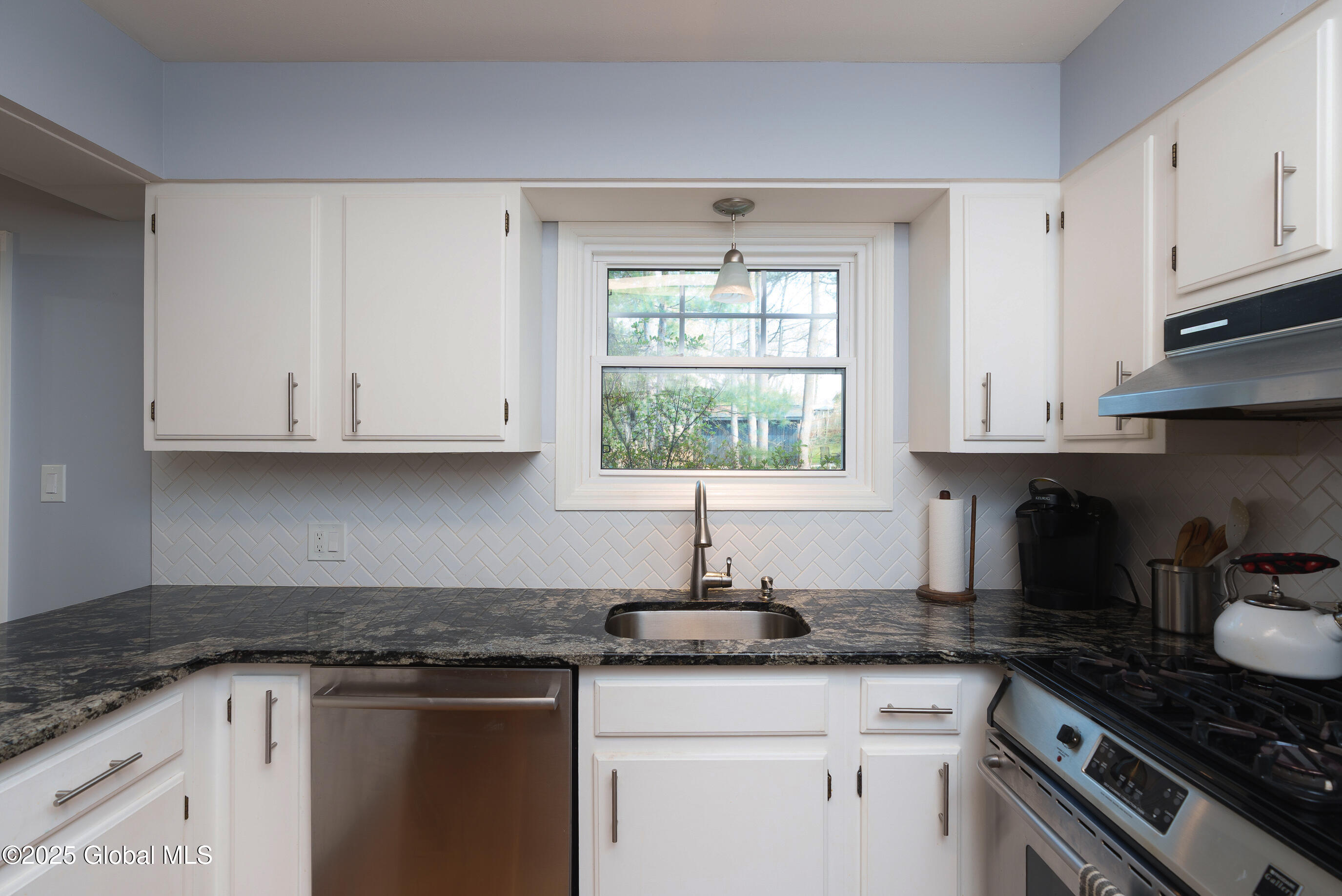 15 Ashford Lane, Niskayuna, New York image 11