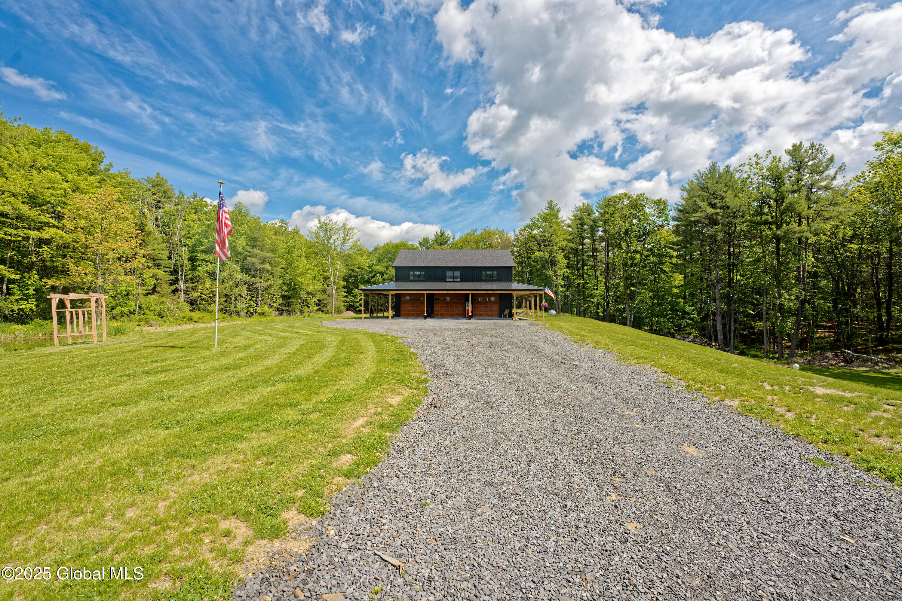 17 Ringwald Road, Coeymans Hollow, New York image 2