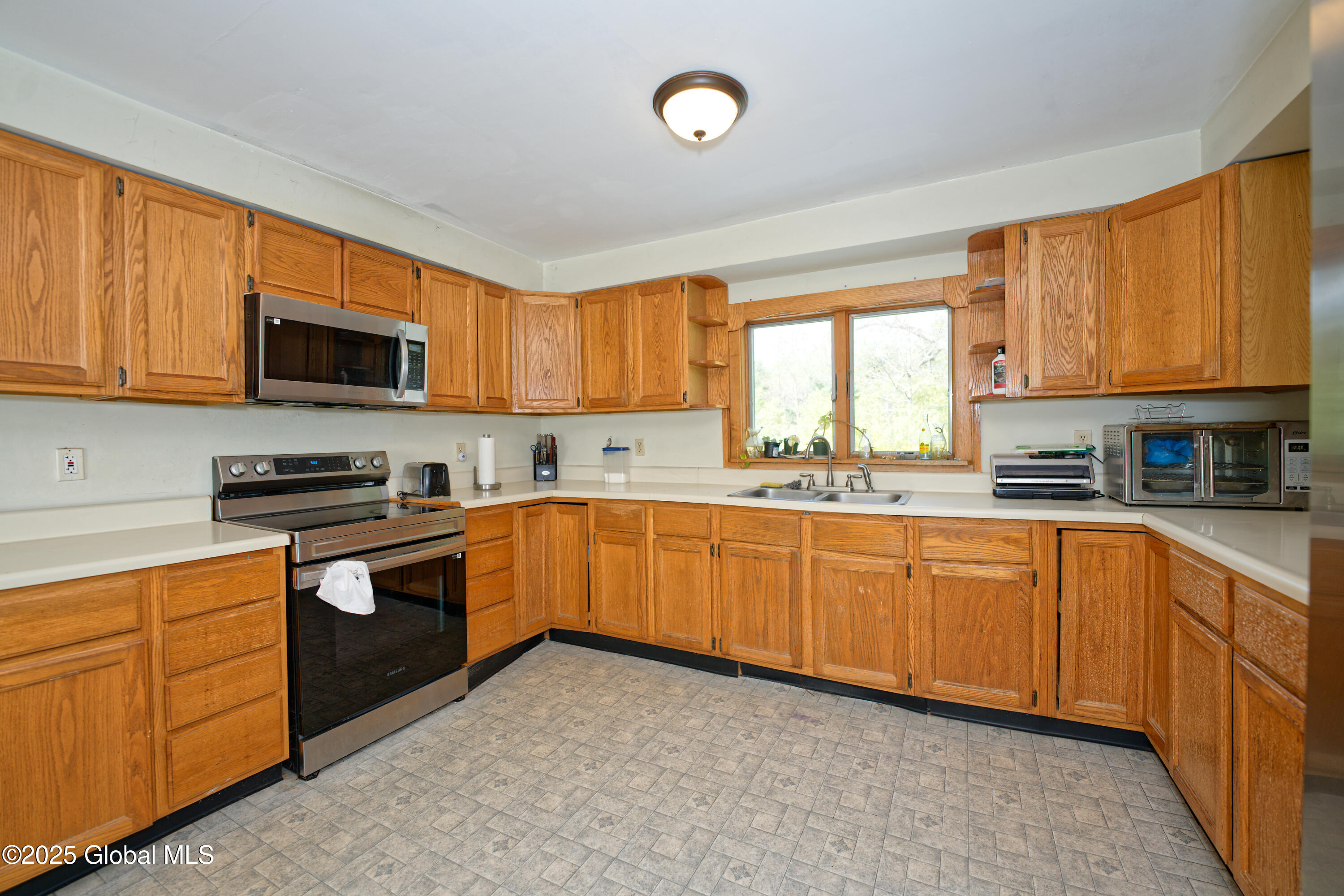 53 Baertschi Road, Hoosick Falls, New York image 5