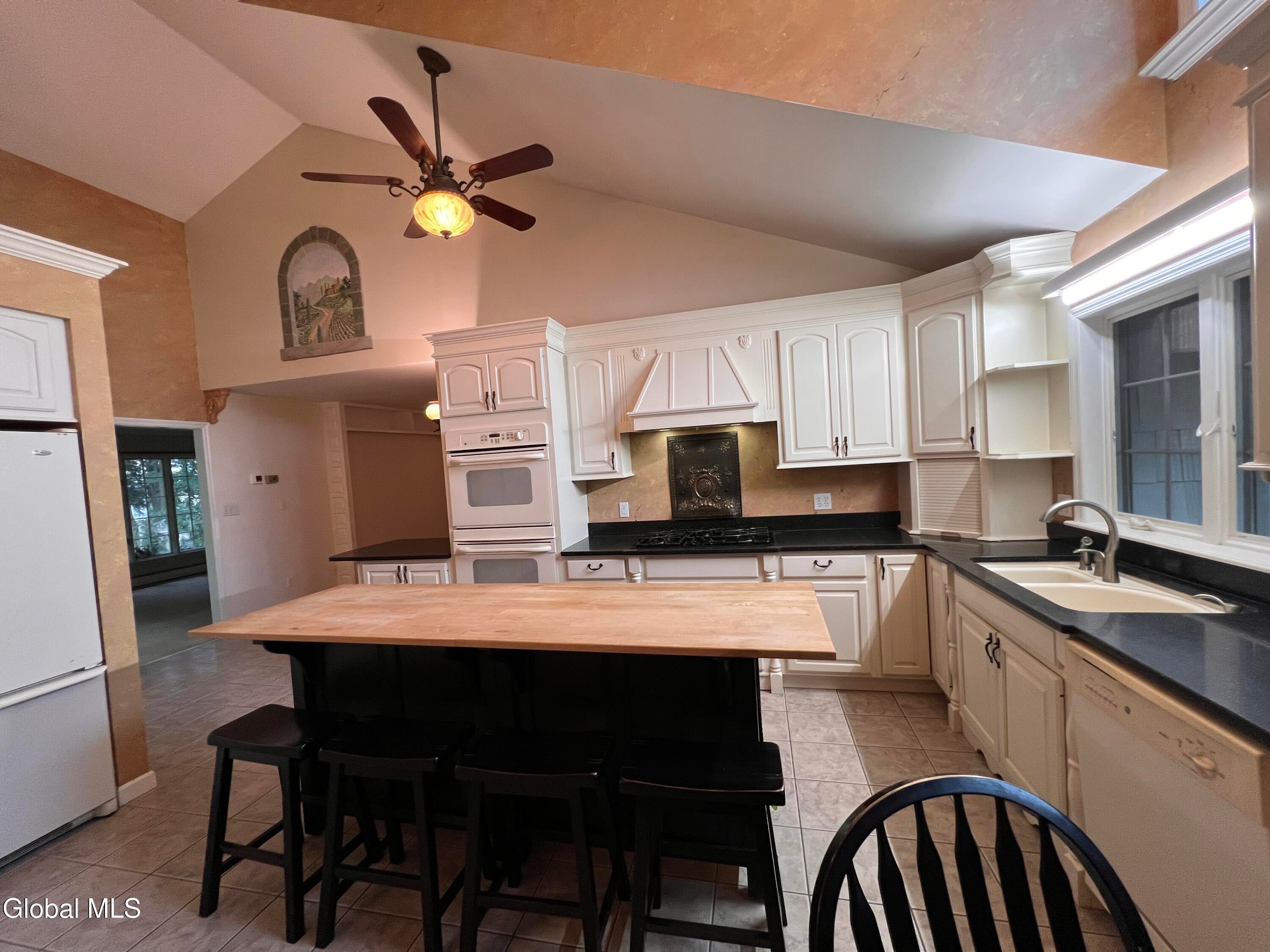 85 Fort Amherst Road