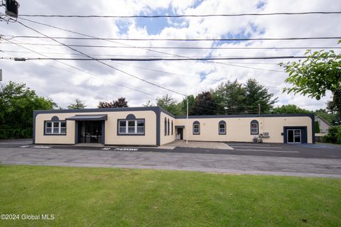 Photo of 8 Nolan Road, Albany, NY 12205 (MLS # 202525103)