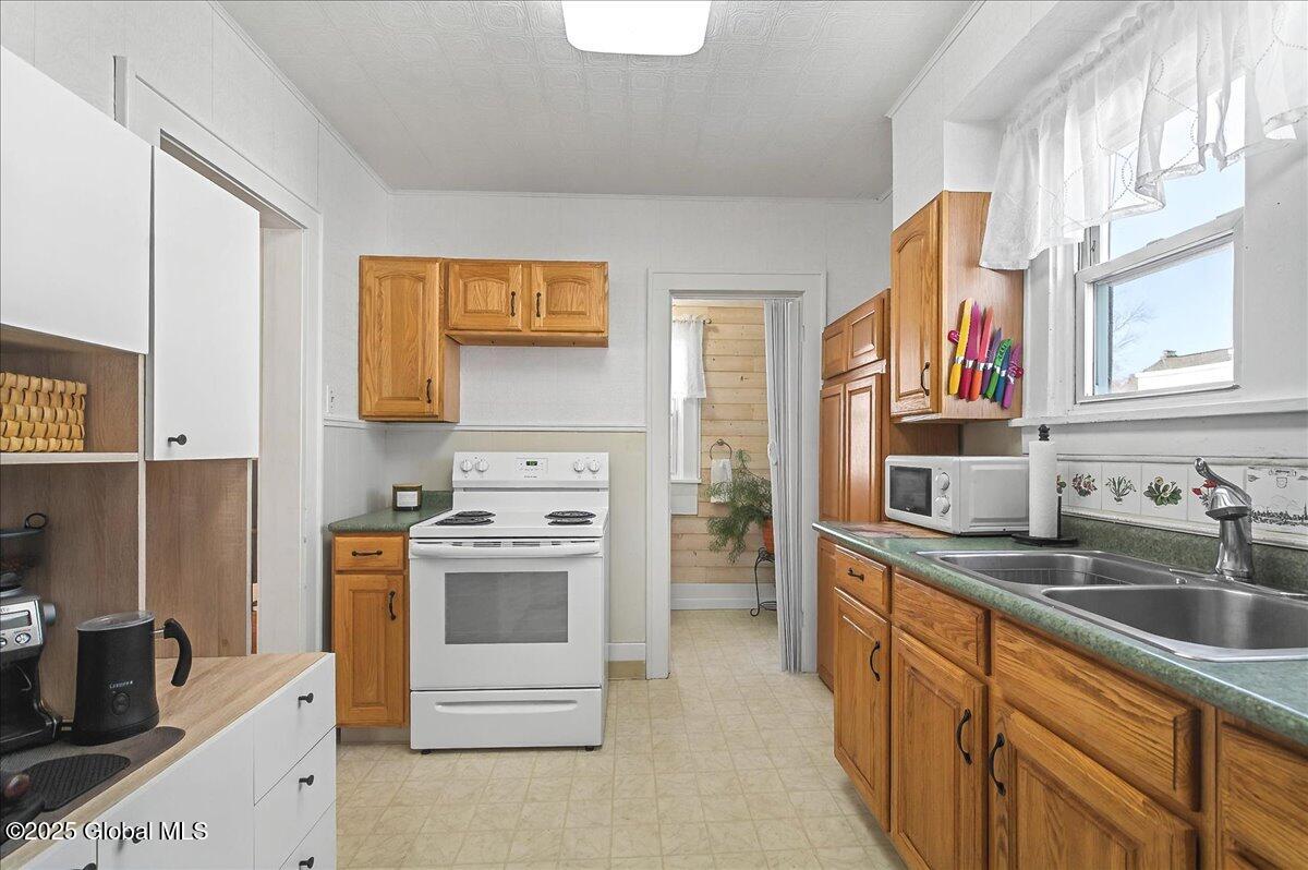 38 Hawthorne Avenue, Albany, New York image 18