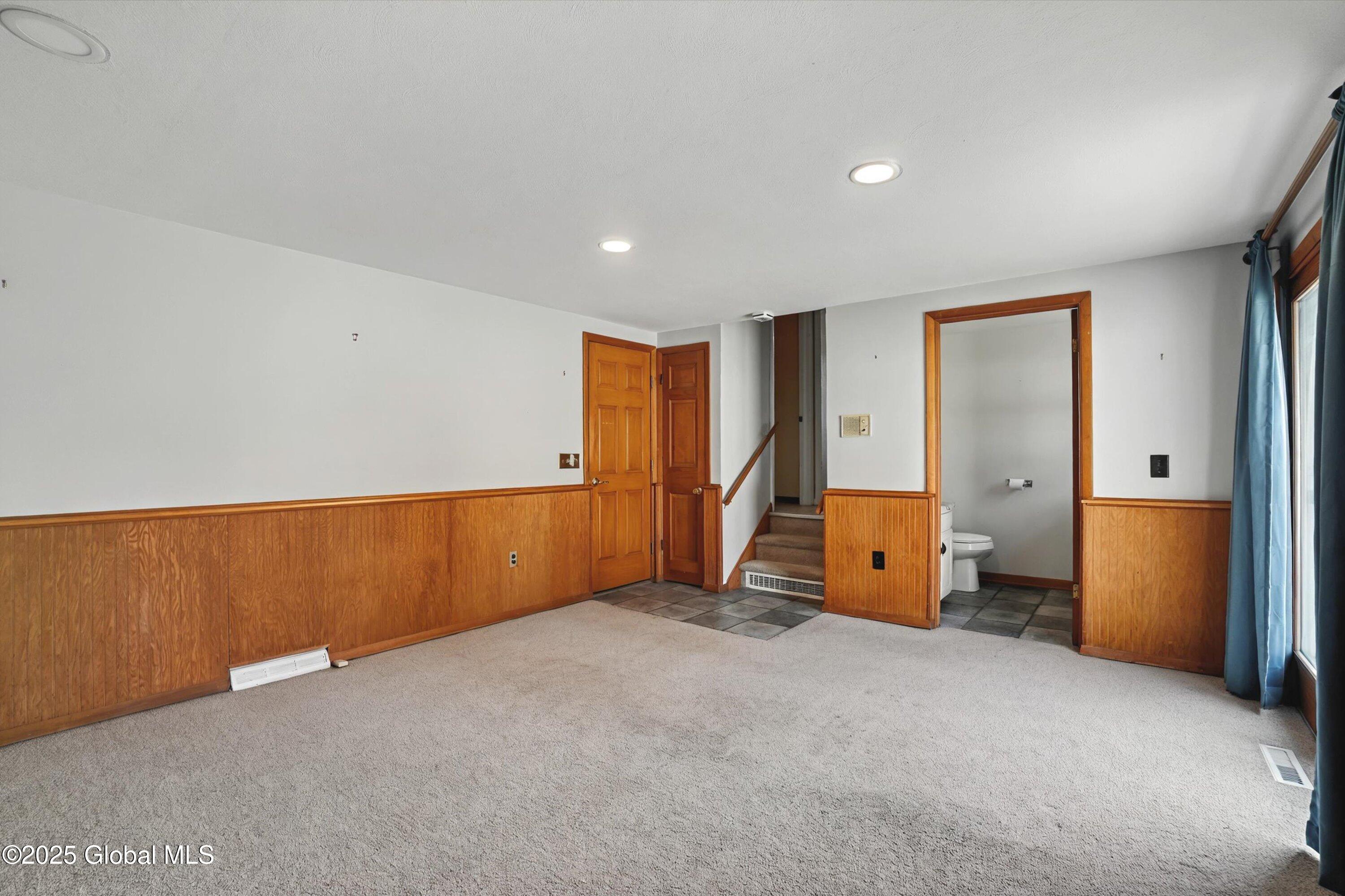 7 Crestwood Drive, Clifton Park, New York image 21