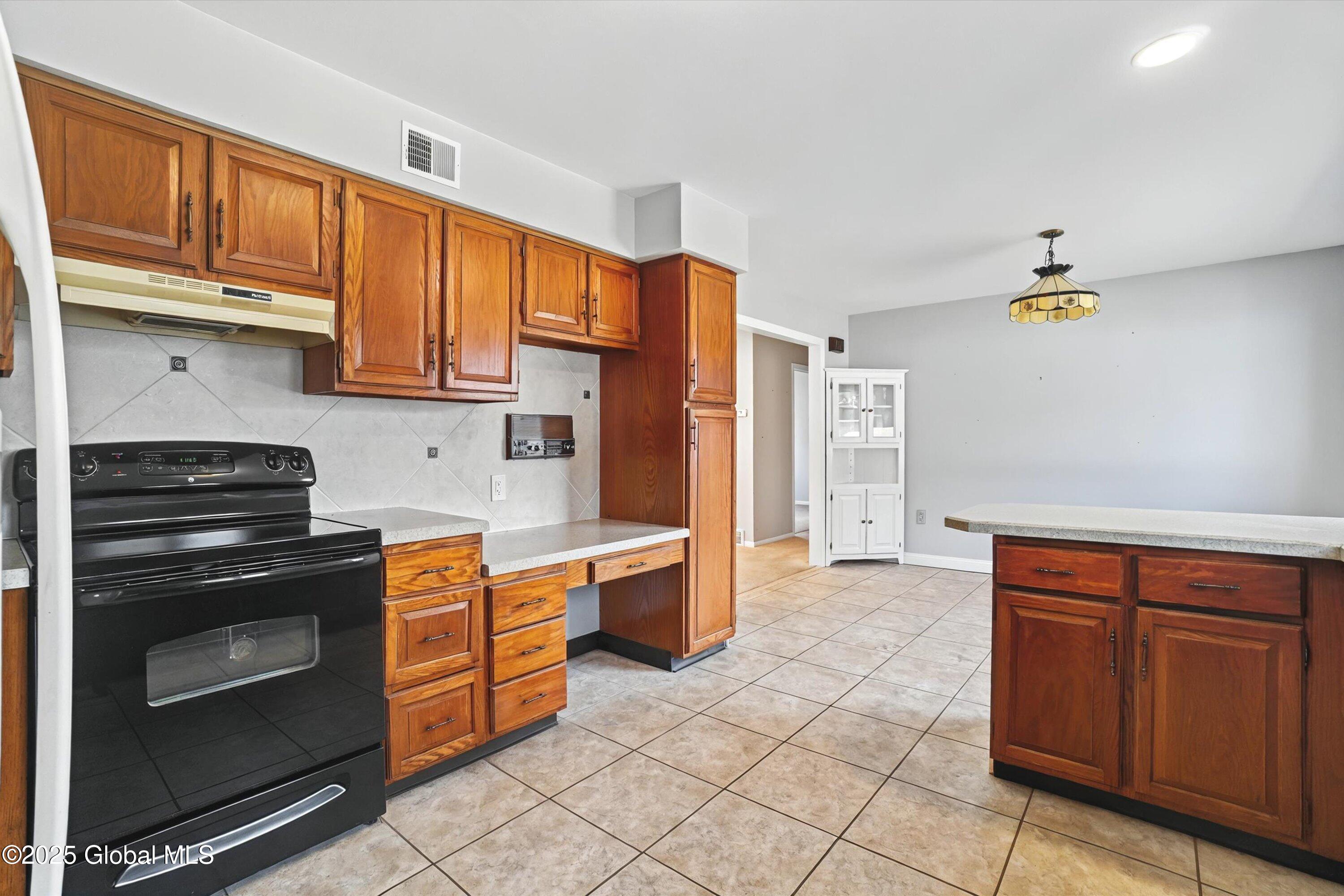 7 Crestwood Drive, Clifton Park, New York image 19