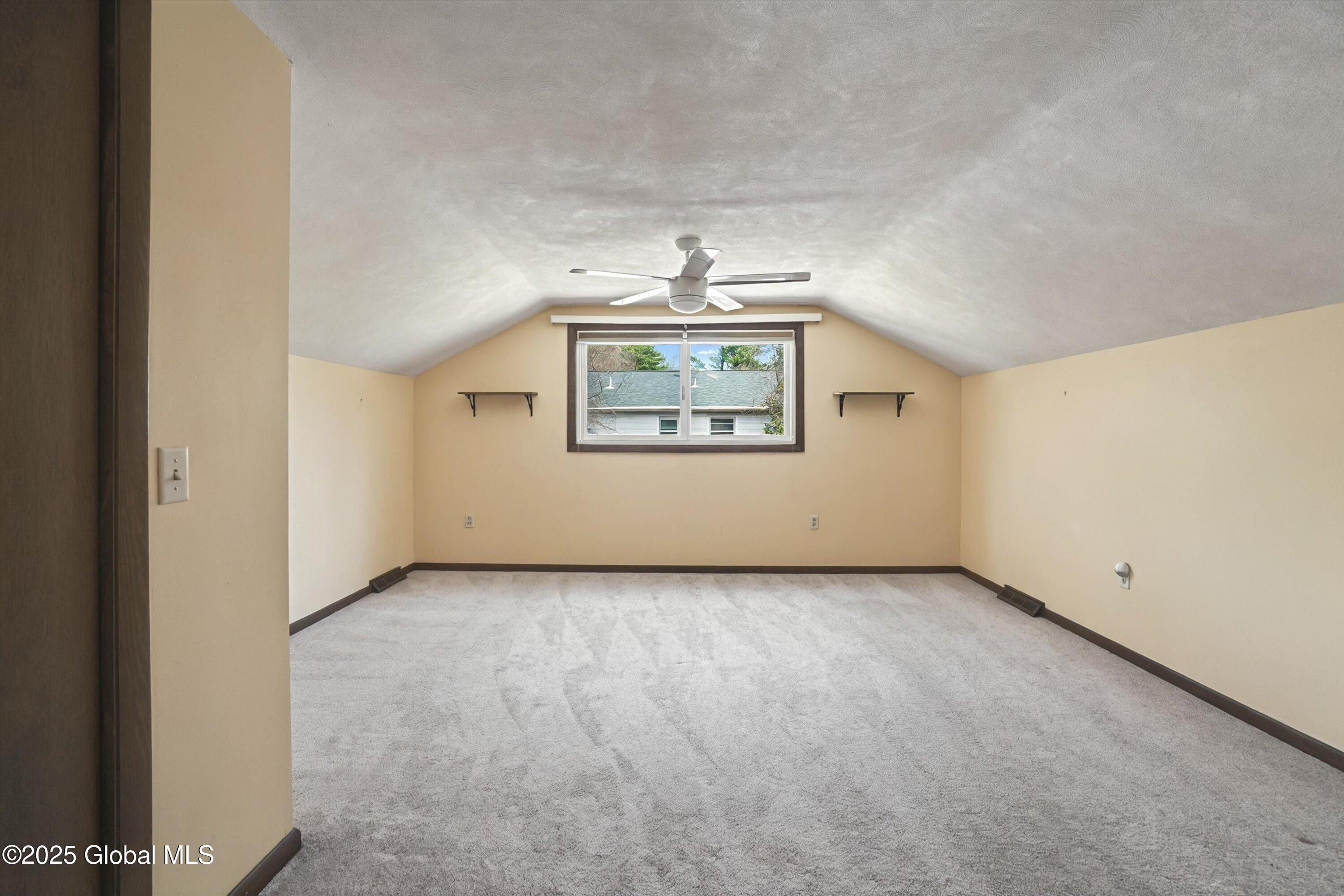 7 Crestwood Drive, Clifton Park, New York image 38