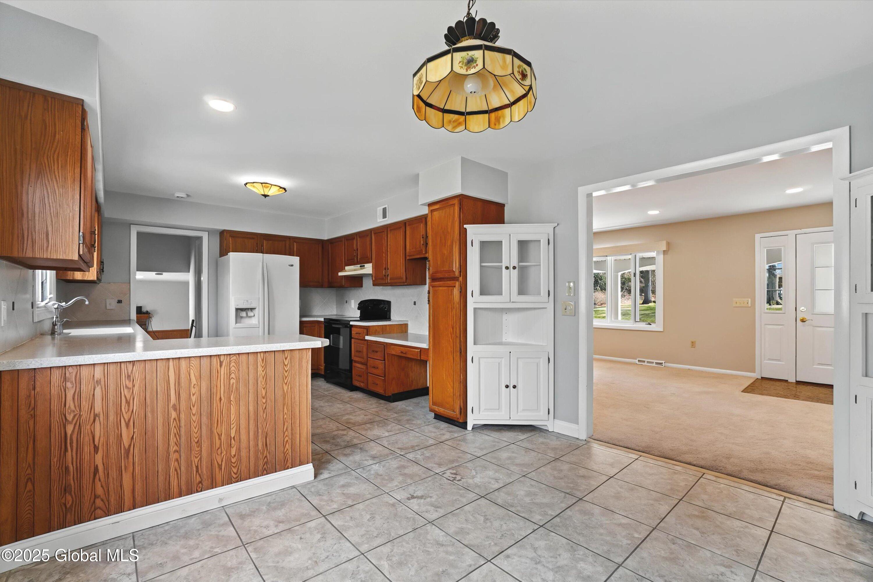 7 Crestwood Drive, Clifton Park, New York image 14
