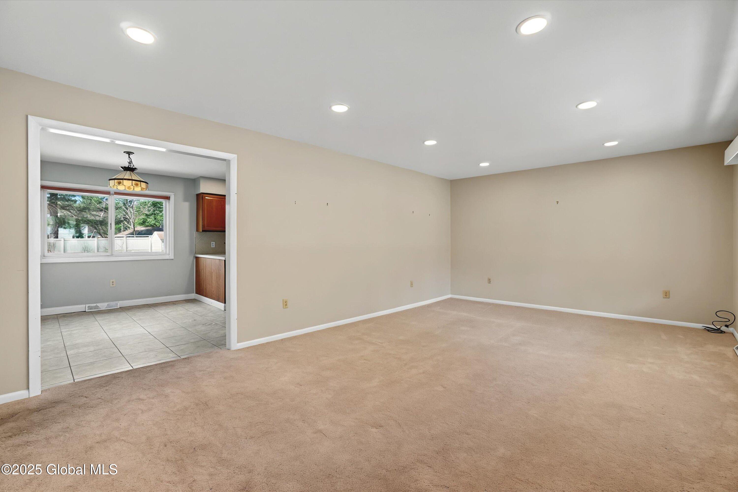 7 Crestwood Drive, Clifton Park, New York image 10