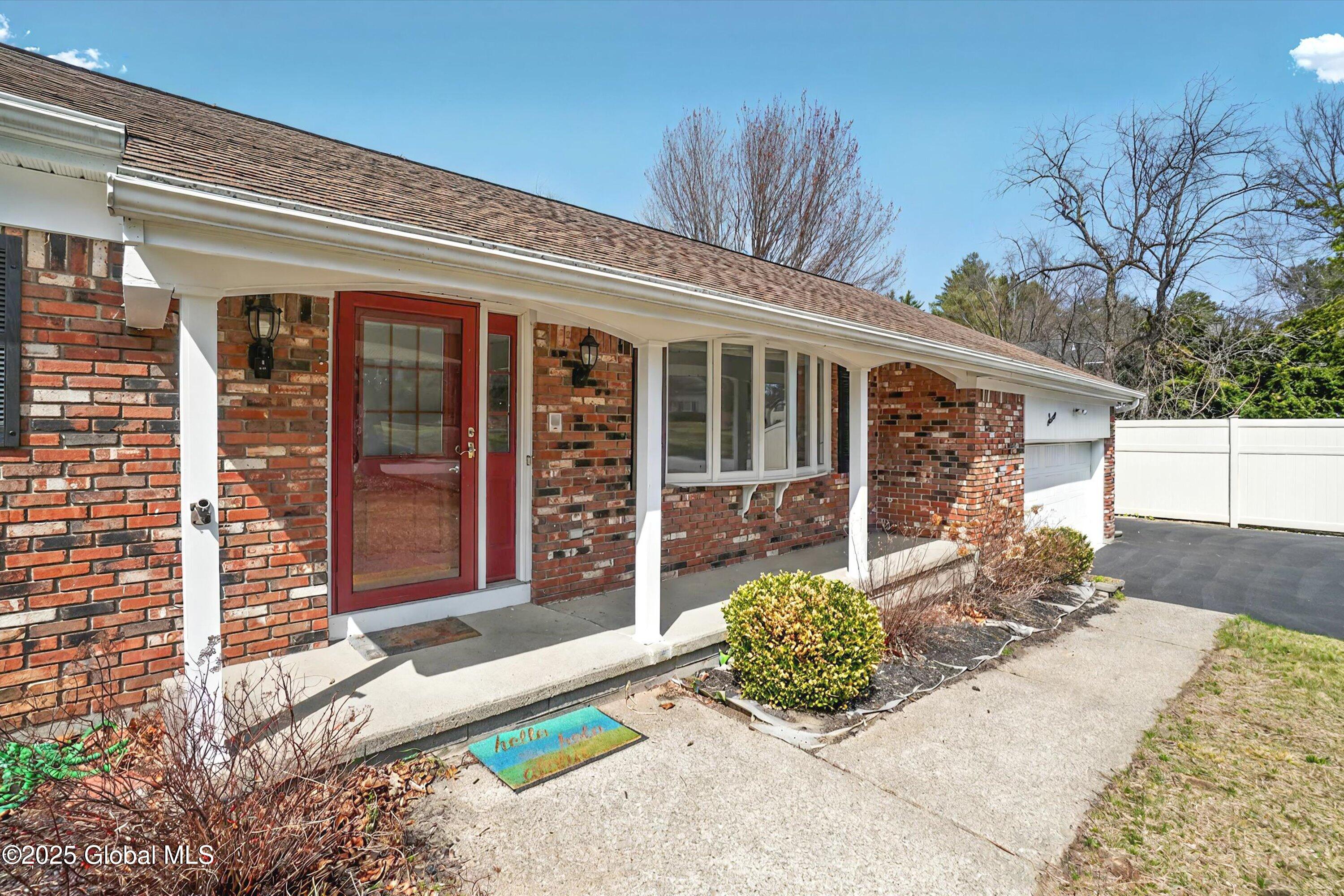 7 Crestwood Drive, Clifton Park, New York image 5