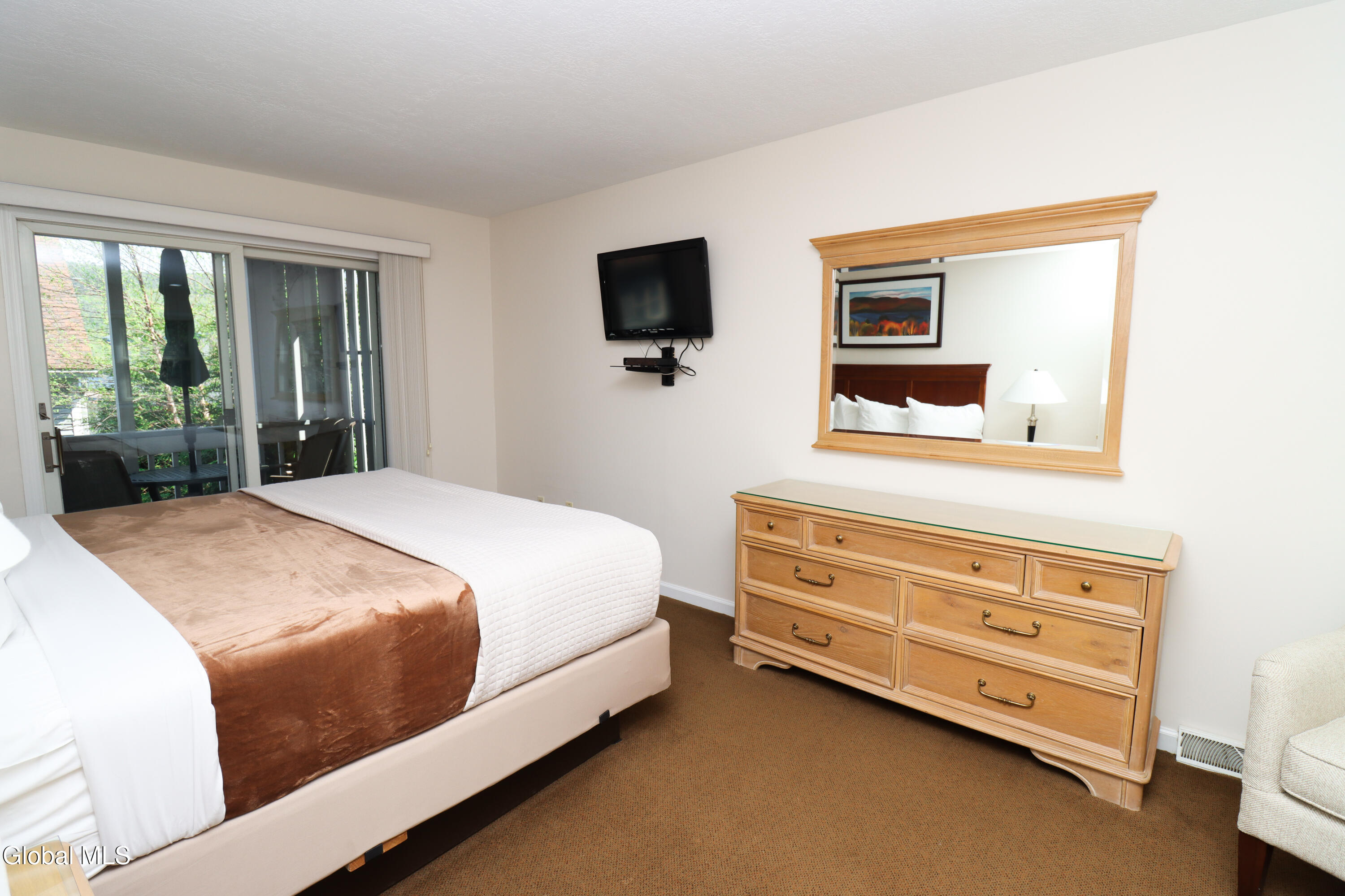 3014 Lake Shore Drive Drive 14 A