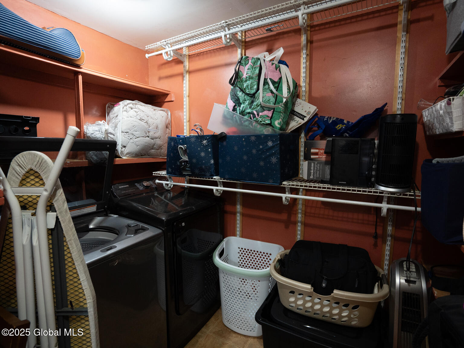 Latham, New York 12110, United States, 3 Bedrooms Bedrooms, ,2 BathroomsBathrooms,Residential,Active,162866