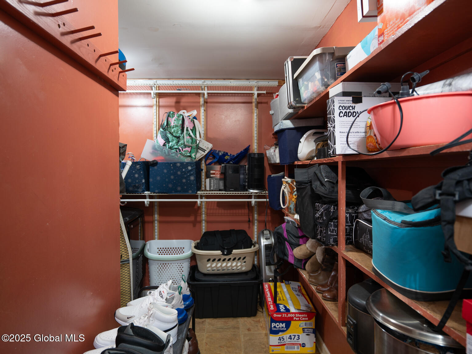 Latham, New York 12110, United States, 3 Bedrooms Bedrooms, ,2 BathroomsBathrooms,Residential,Active,162866