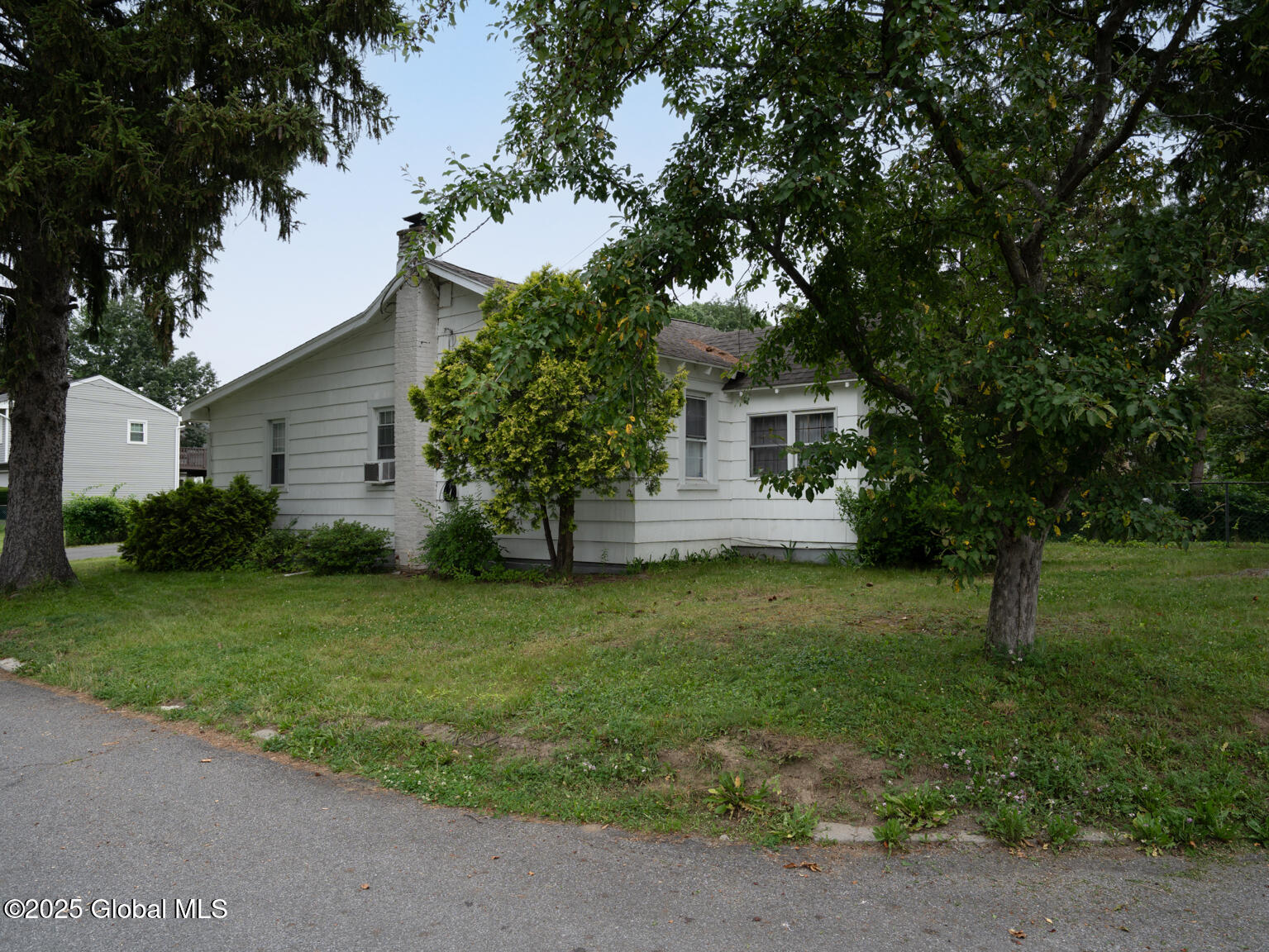 Latham, New York 12110, United States, 3 Bedrooms Bedrooms, ,2 BathroomsBathrooms,Residential,Active,162866