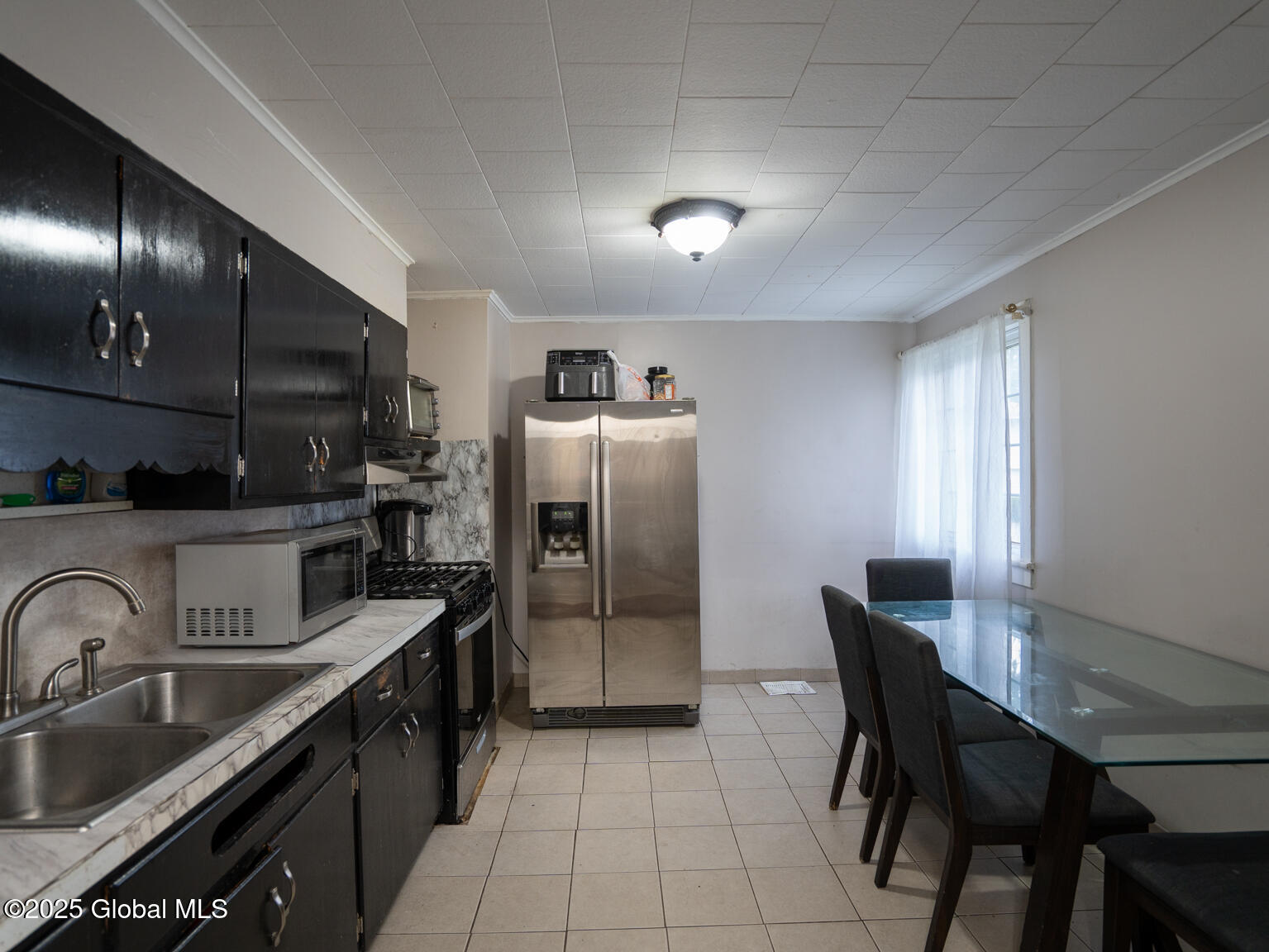 Latham, New York 12110, United States, 3 Bedrooms Bedrooms, ,2 BathroomsBathrooms,Residential,Active,162866