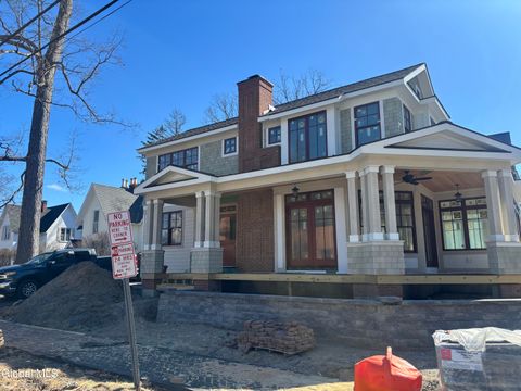 104 Regent Street Saratoga Springs NY 12866