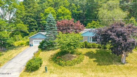 Photo of 1116 Middleline Road, Ballston Spa, NY 12020 (MLS # 202521586)