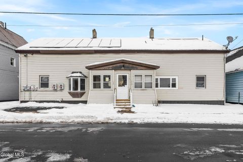 Photo of 117-119 Odell Street, Schenectady, NY 12304 (MLS # 202610236)
