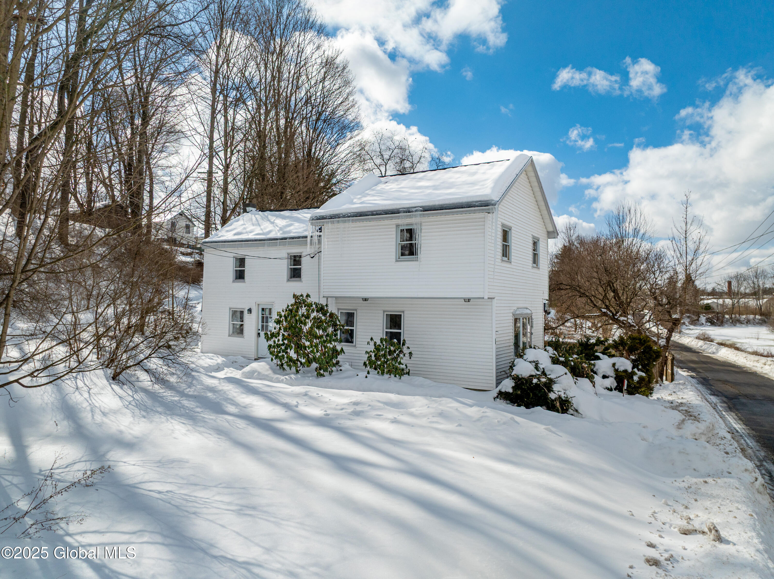 50 Mill Street, Broadalbin, New York image 2
