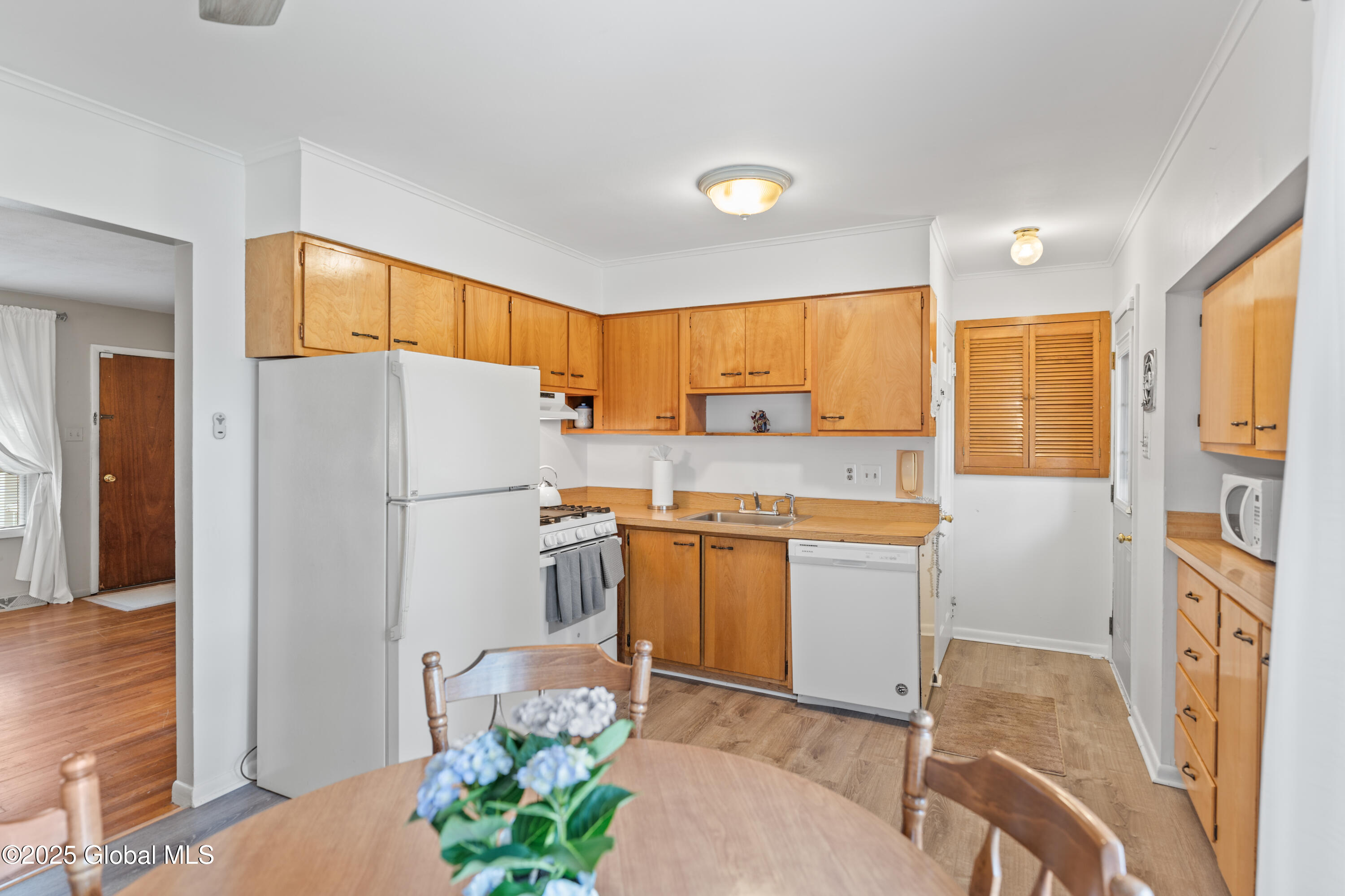 139 Delaware Avenue, Troy, New York image 15