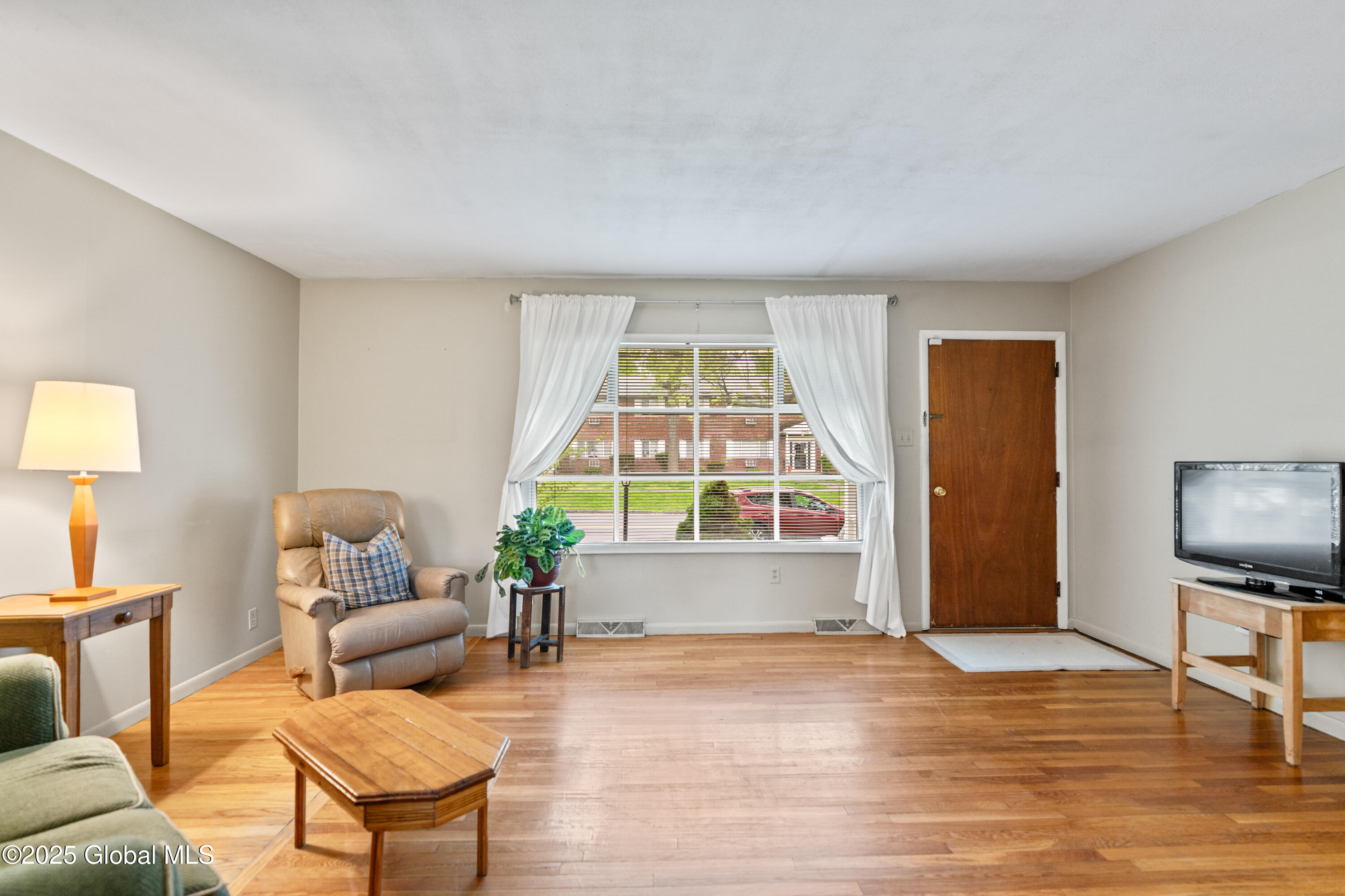 139 Delaware Avenue, Troy, New York image 11