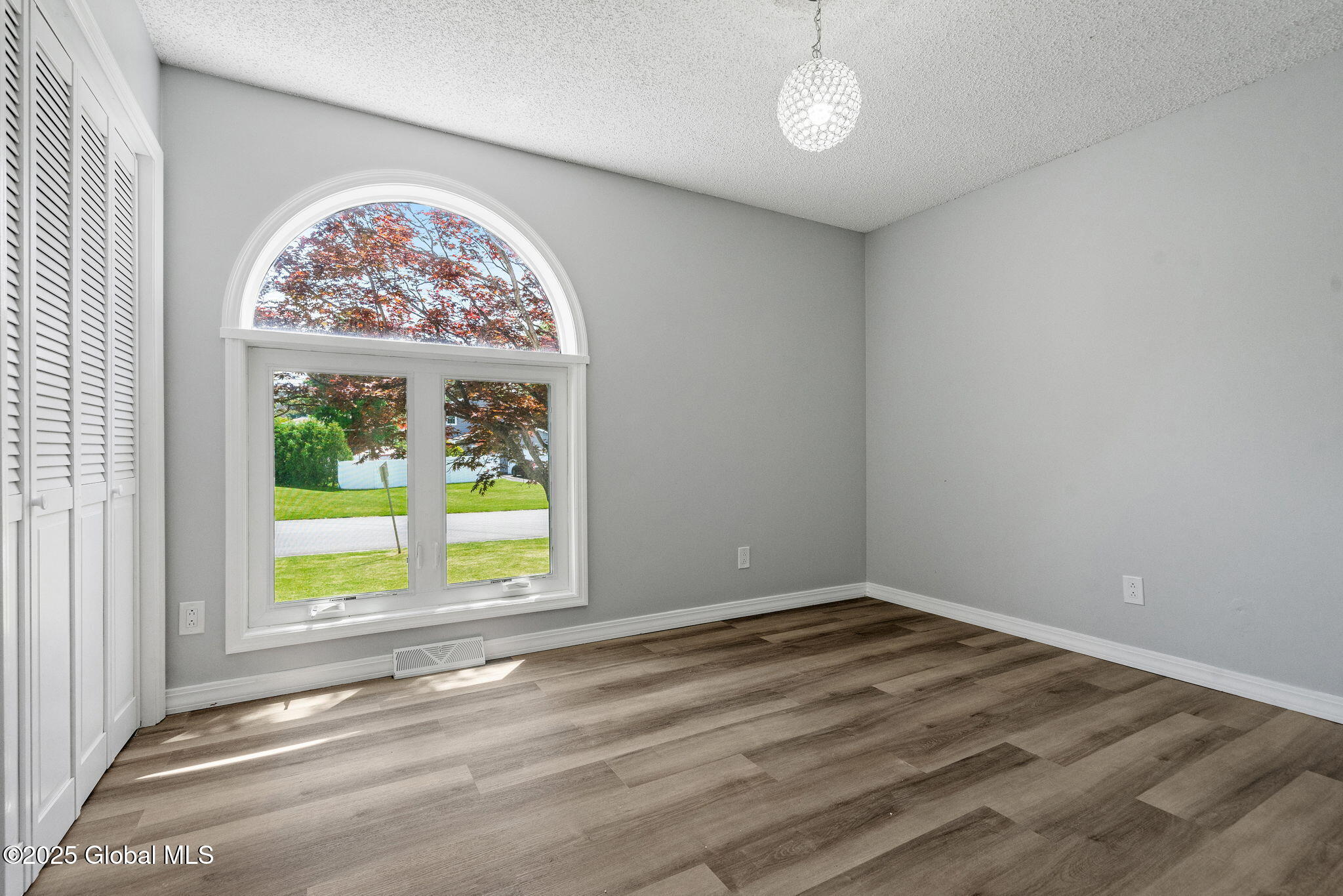30 Point View Drive, East Greenbush, New York image 36
