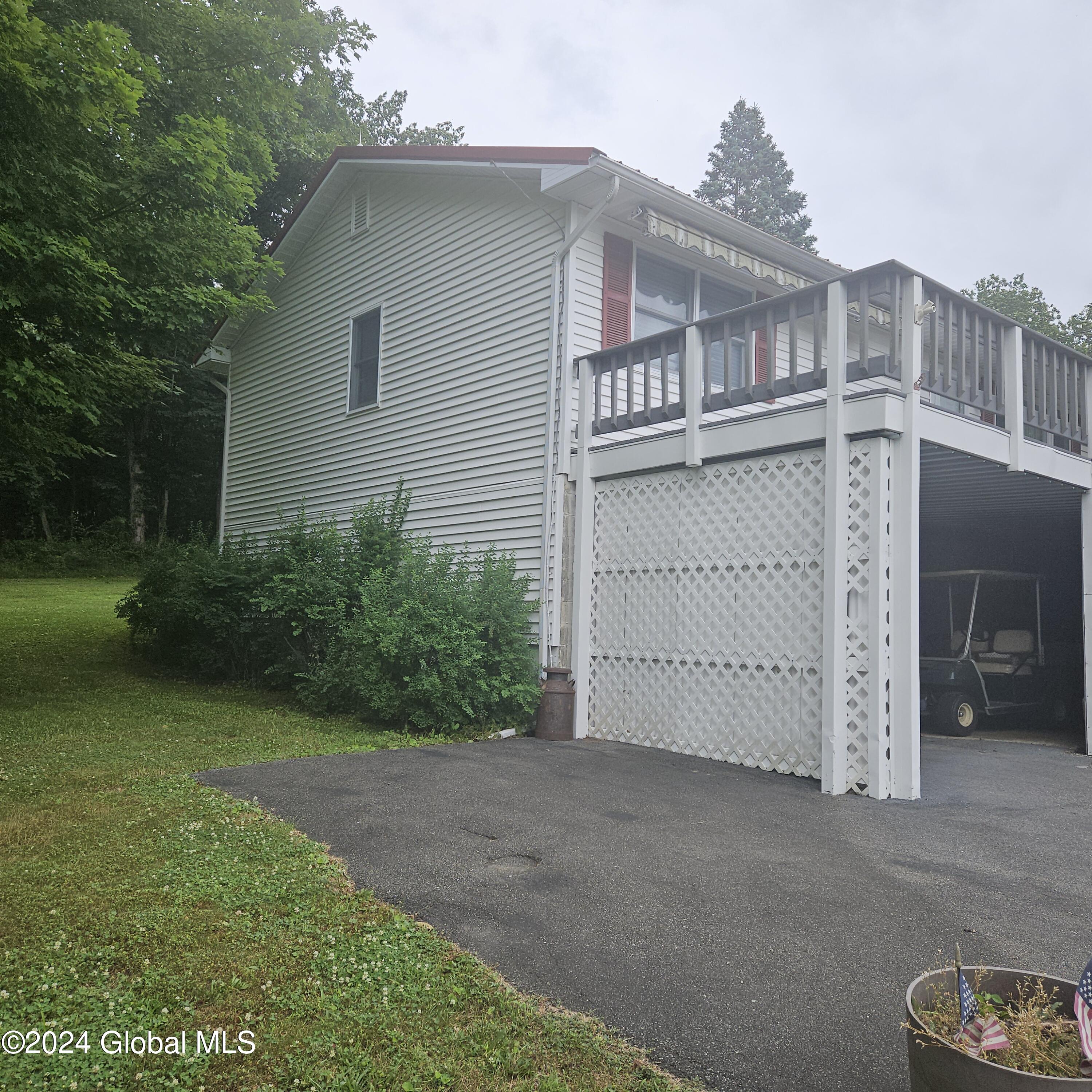 33 Enax Road, Freehold, New York image 3