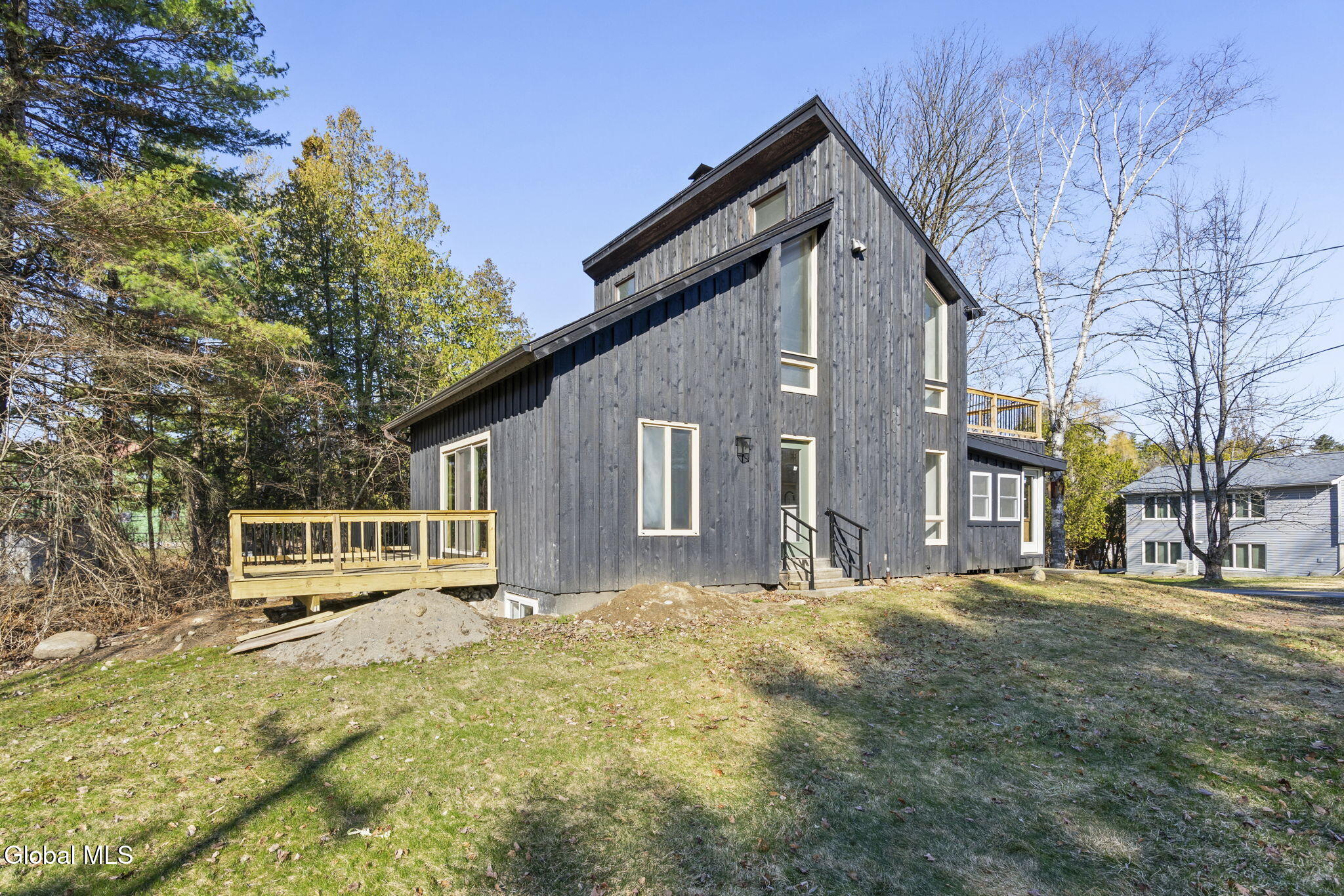 27 Honeysuckle Lane
