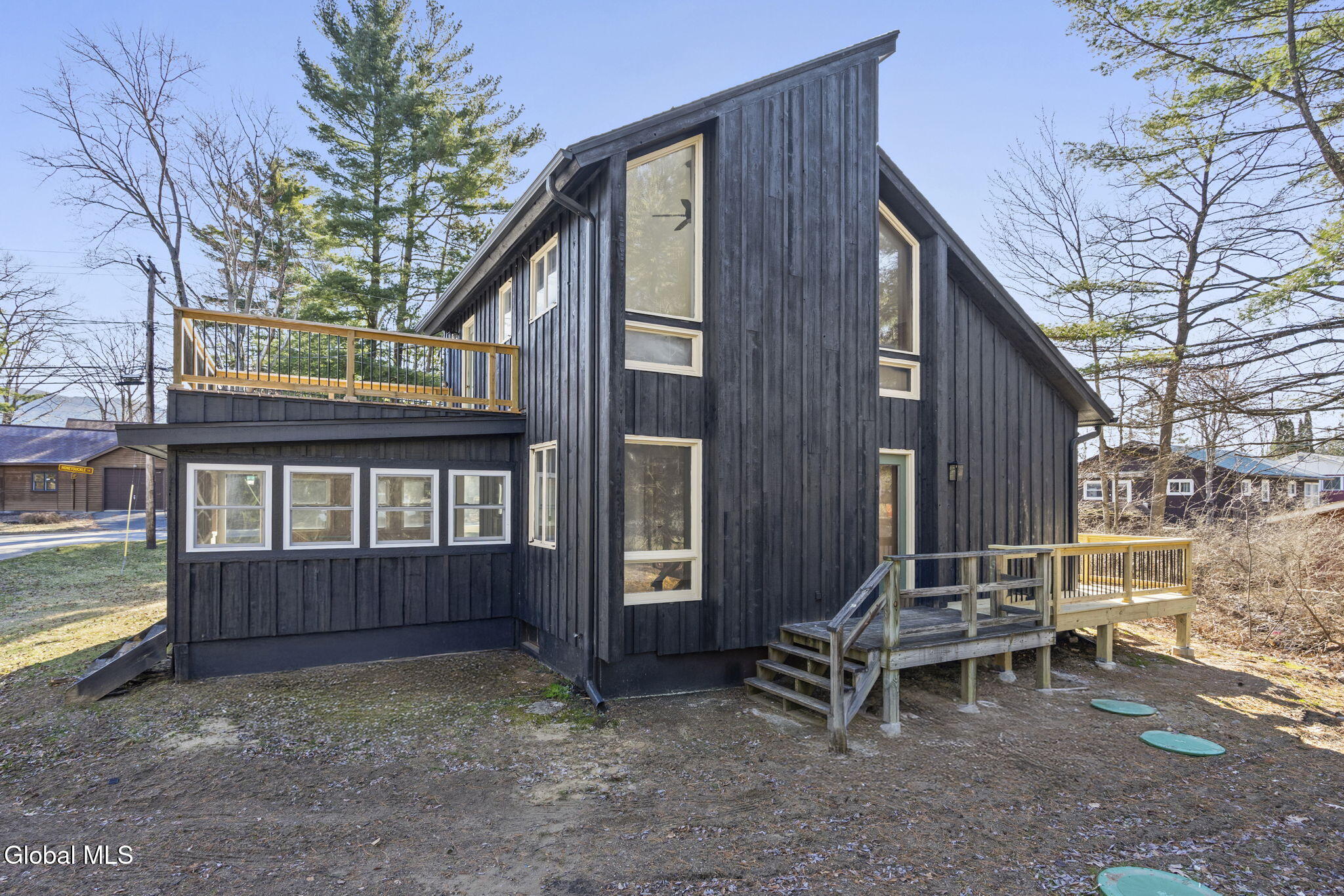 27 Honeysuckle Lane
