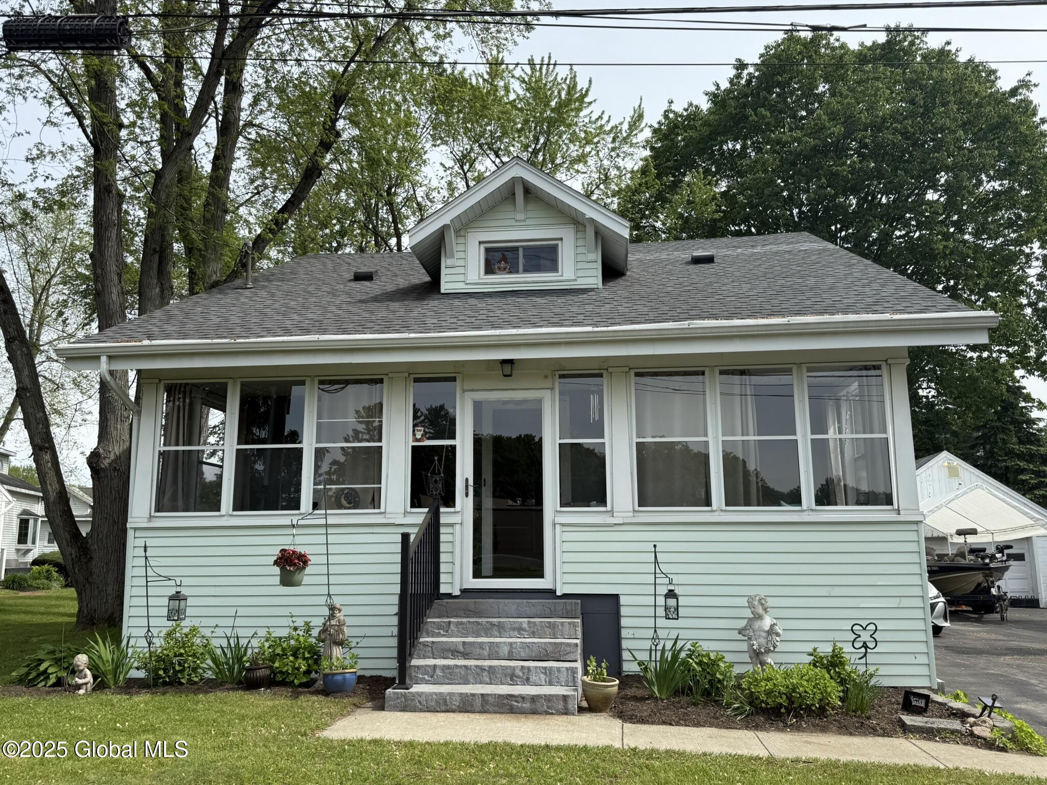 8 Hackett Street, Selkirk, New York image 1
