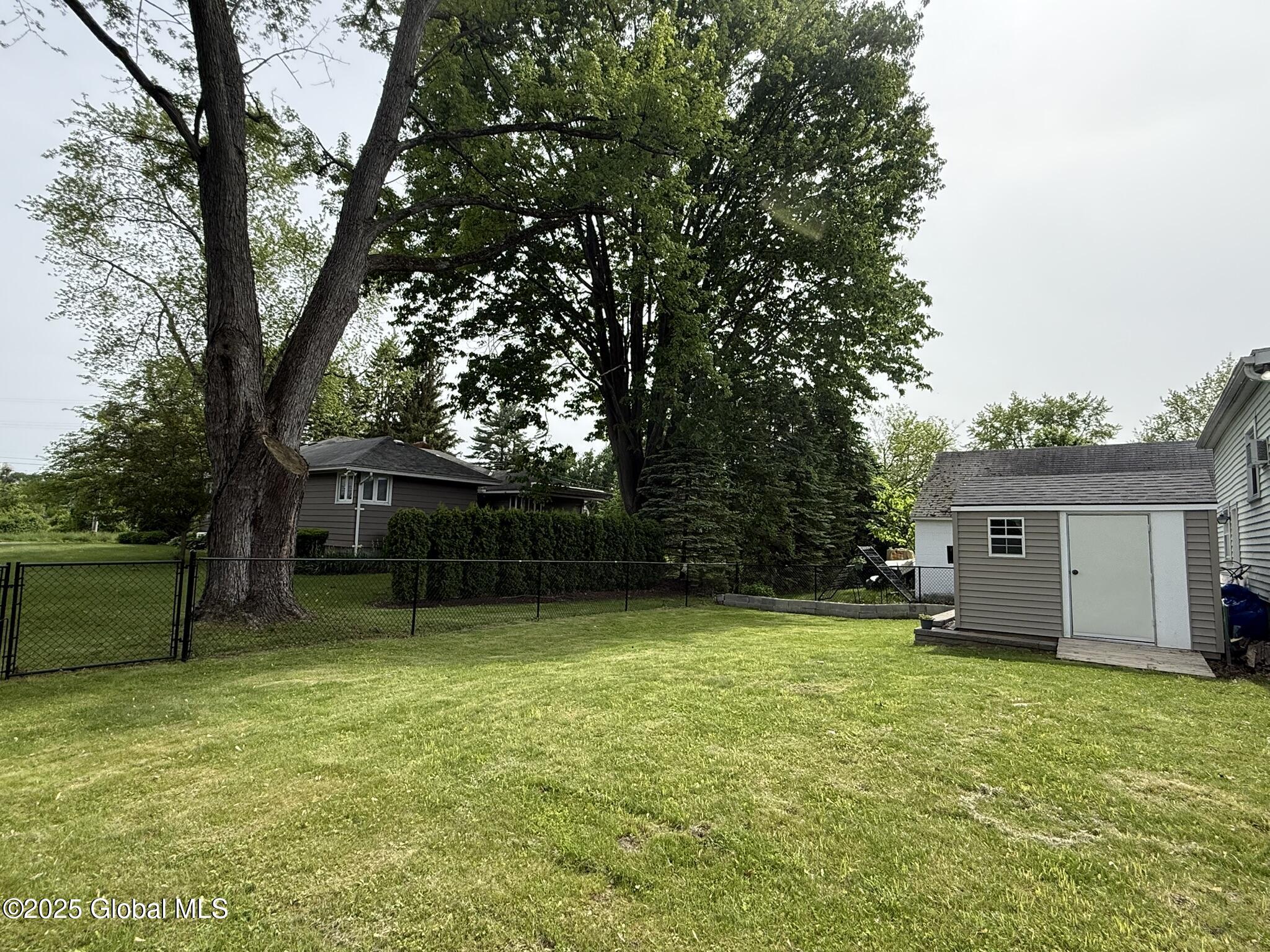 8 Hackett Street, Selkirk, New York image 25