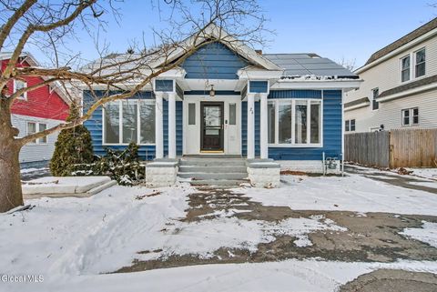 Photo of 26 Everett Road, Colonie, NY 12205 (MLS # 202611279)