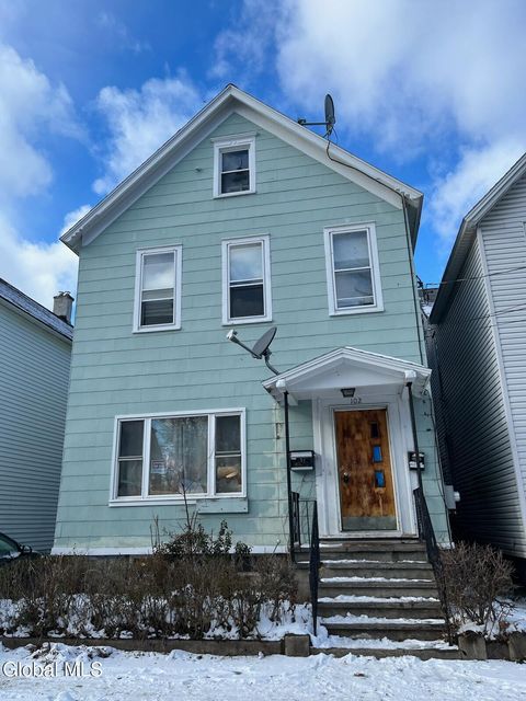 Photo of 102 DeGraff Street, Schenectady, NY 12308 (MLS # 202530692)