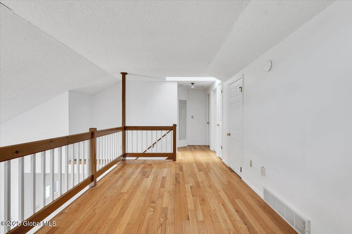50 Glenbrook Court, Clifton Park, New York image 25