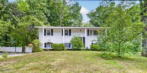 Photo for 124 Hathorn Boulevard