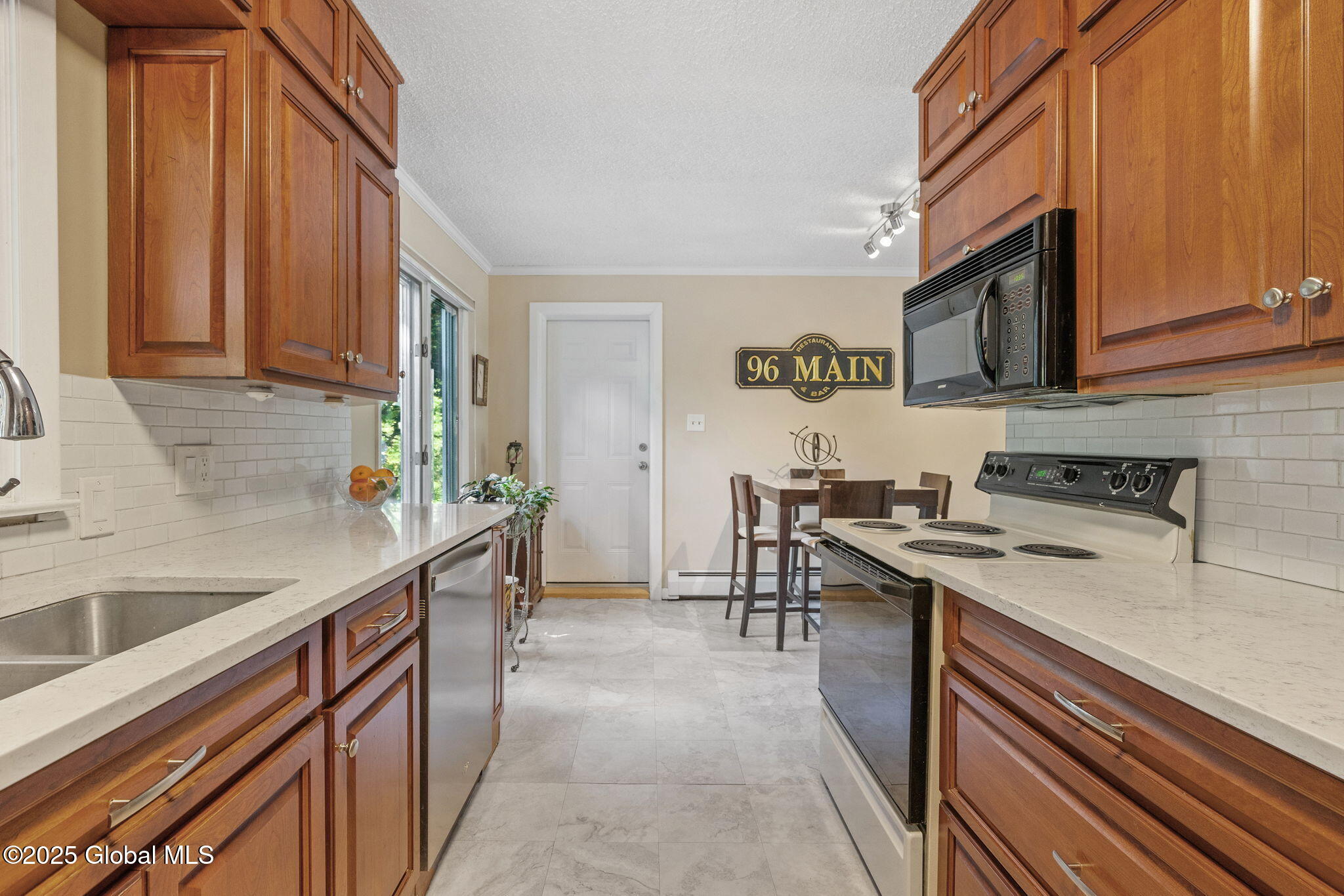 1100 Niskayuna Road, Niskayuna, New York image 19