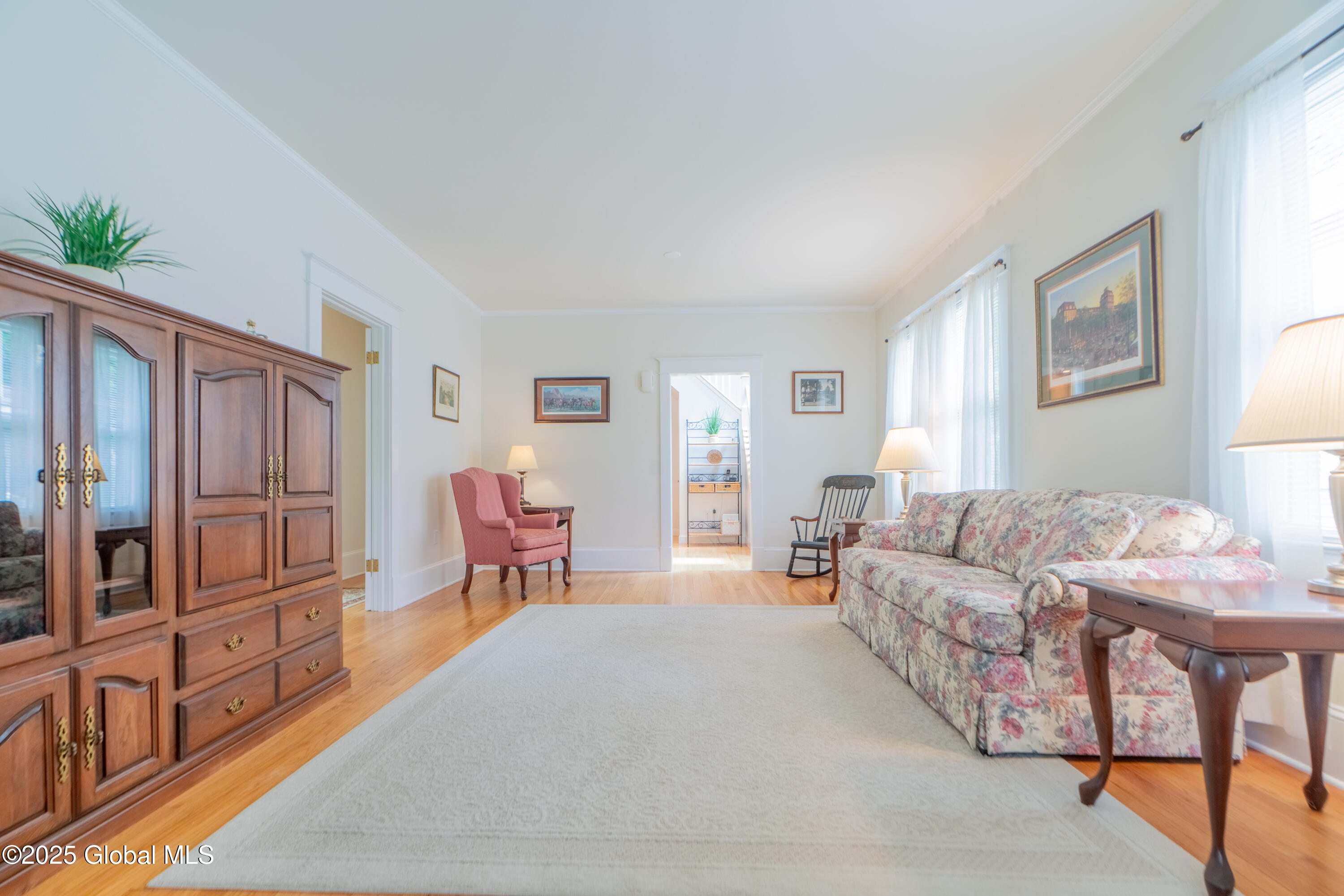 156 East Avenue, Saratoga Springs, New York image 9