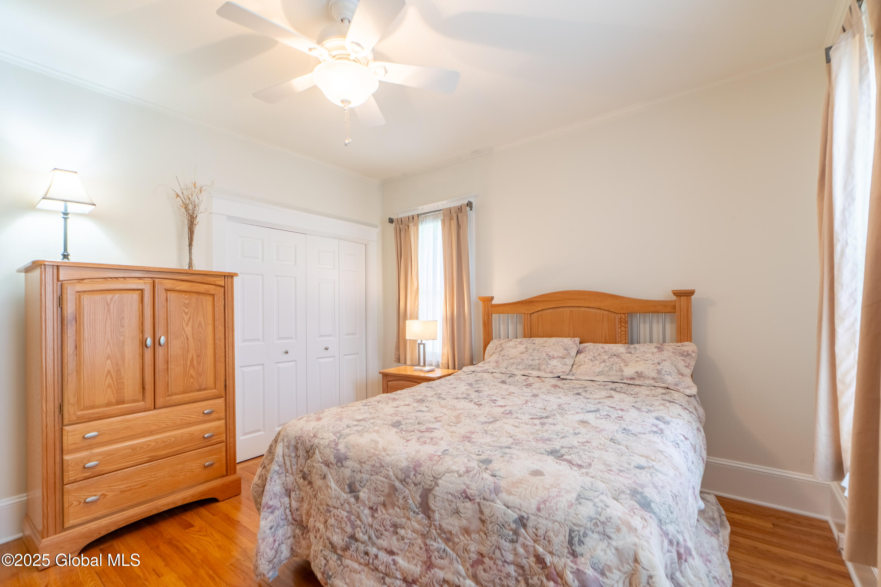 156 East Avenue, Saratoga Springs, New York image 27