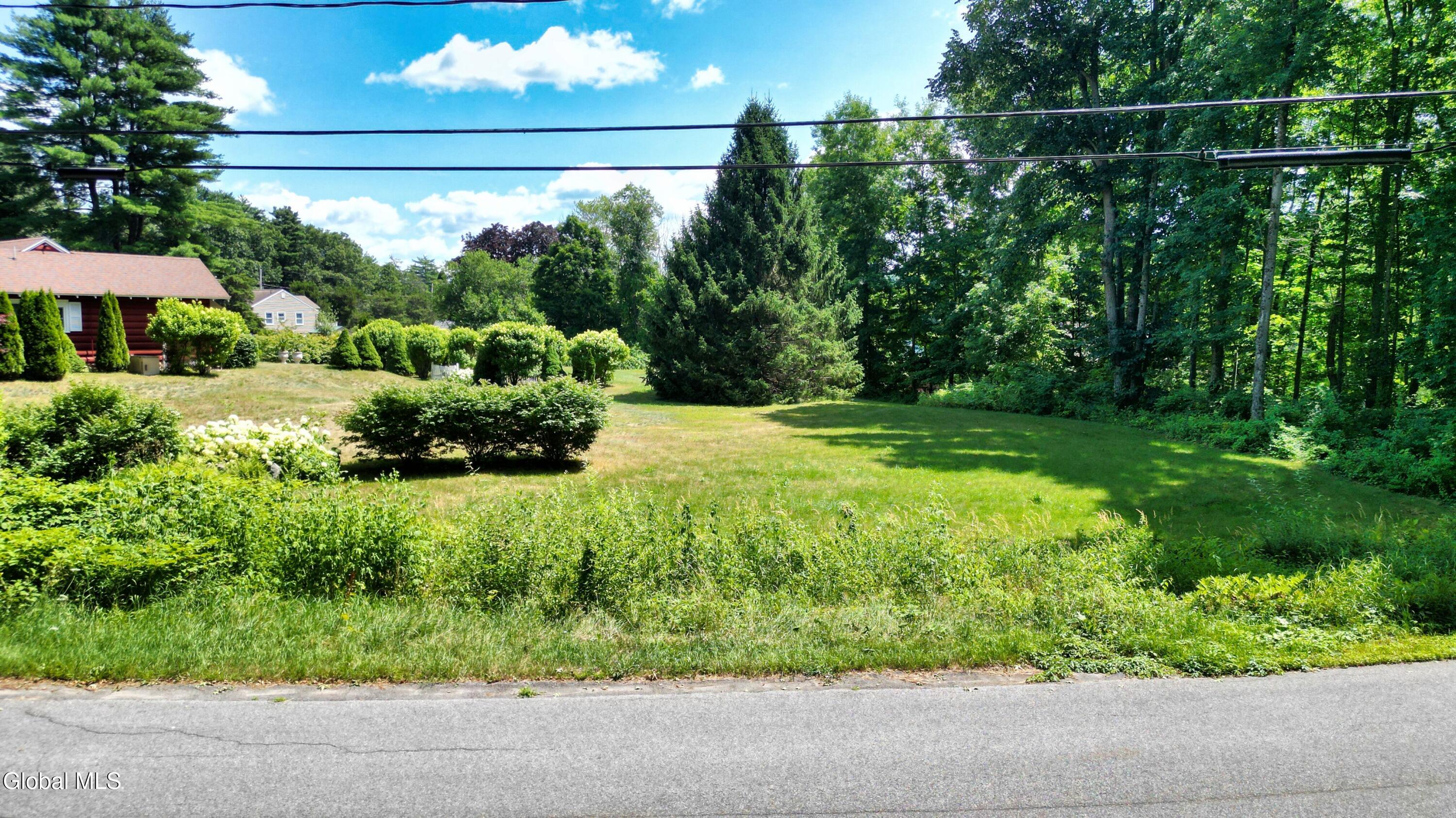 L32.2 Lakeview Circle Drive