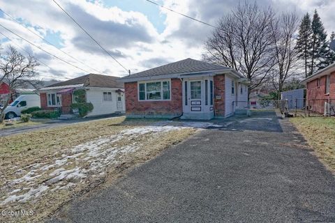 Photo of 614 Park Avenue, Albany, NY 12208 (MLS # 202530754)