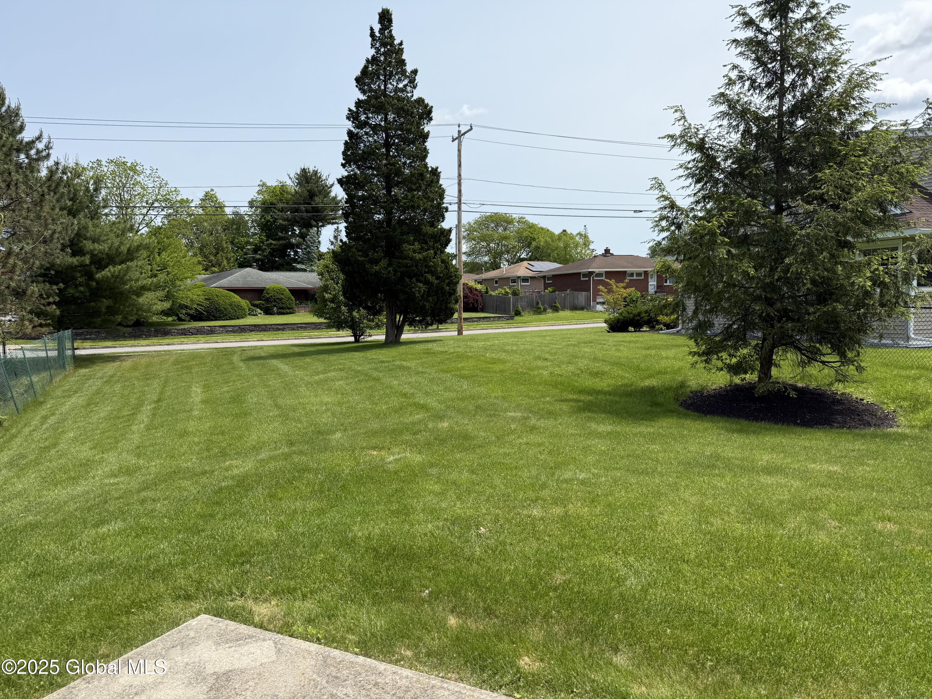 35 Governor Circle, Albany, New York image 28