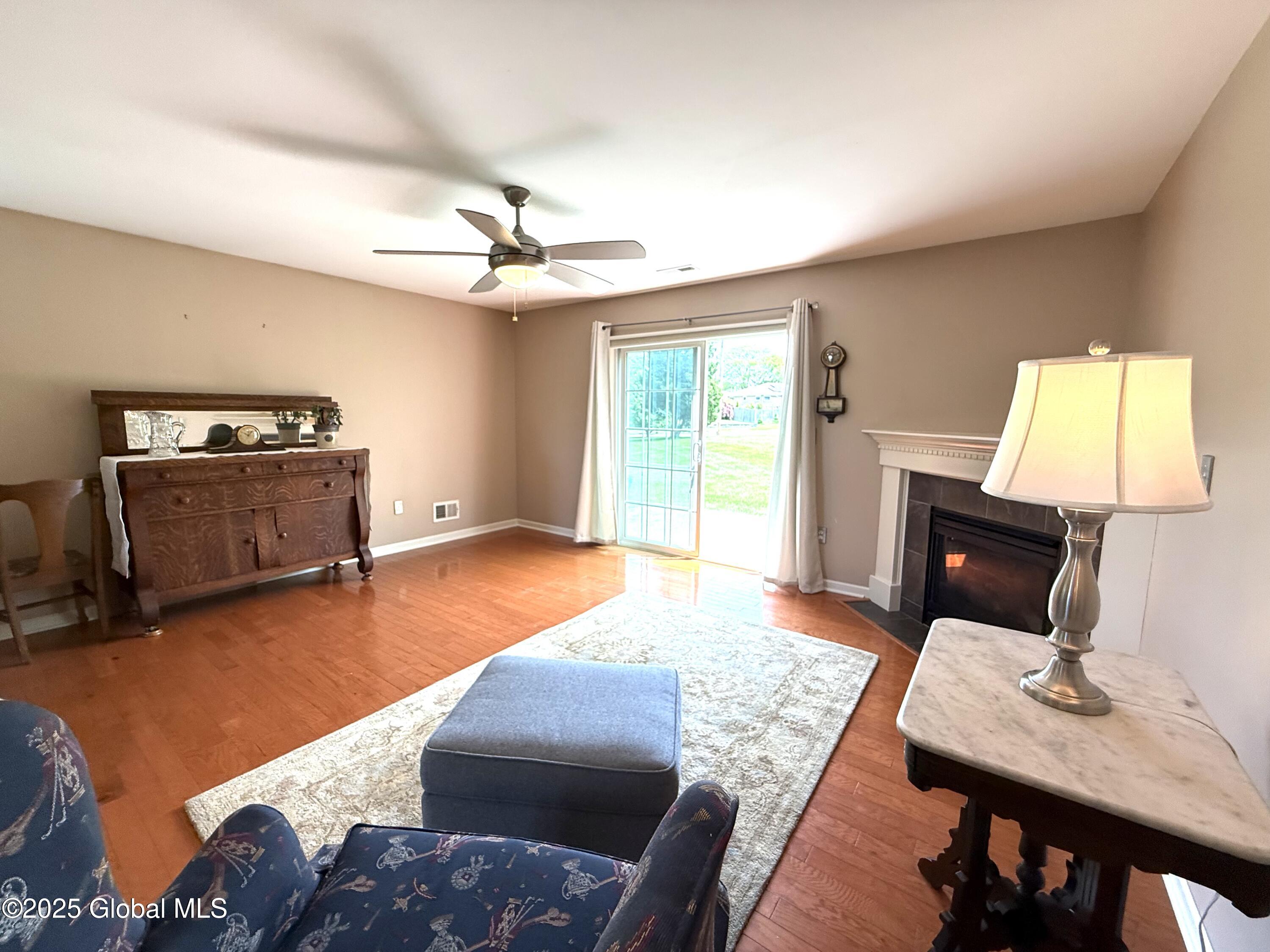 35 Governor Circle, Albany, New York image 6