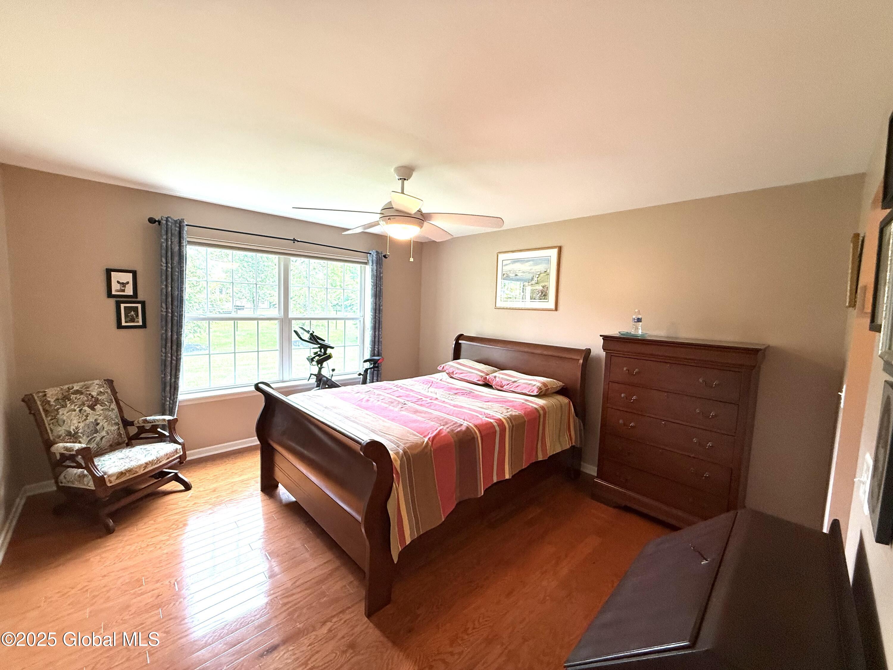 35 Governor Circle, Albany, New York image 16