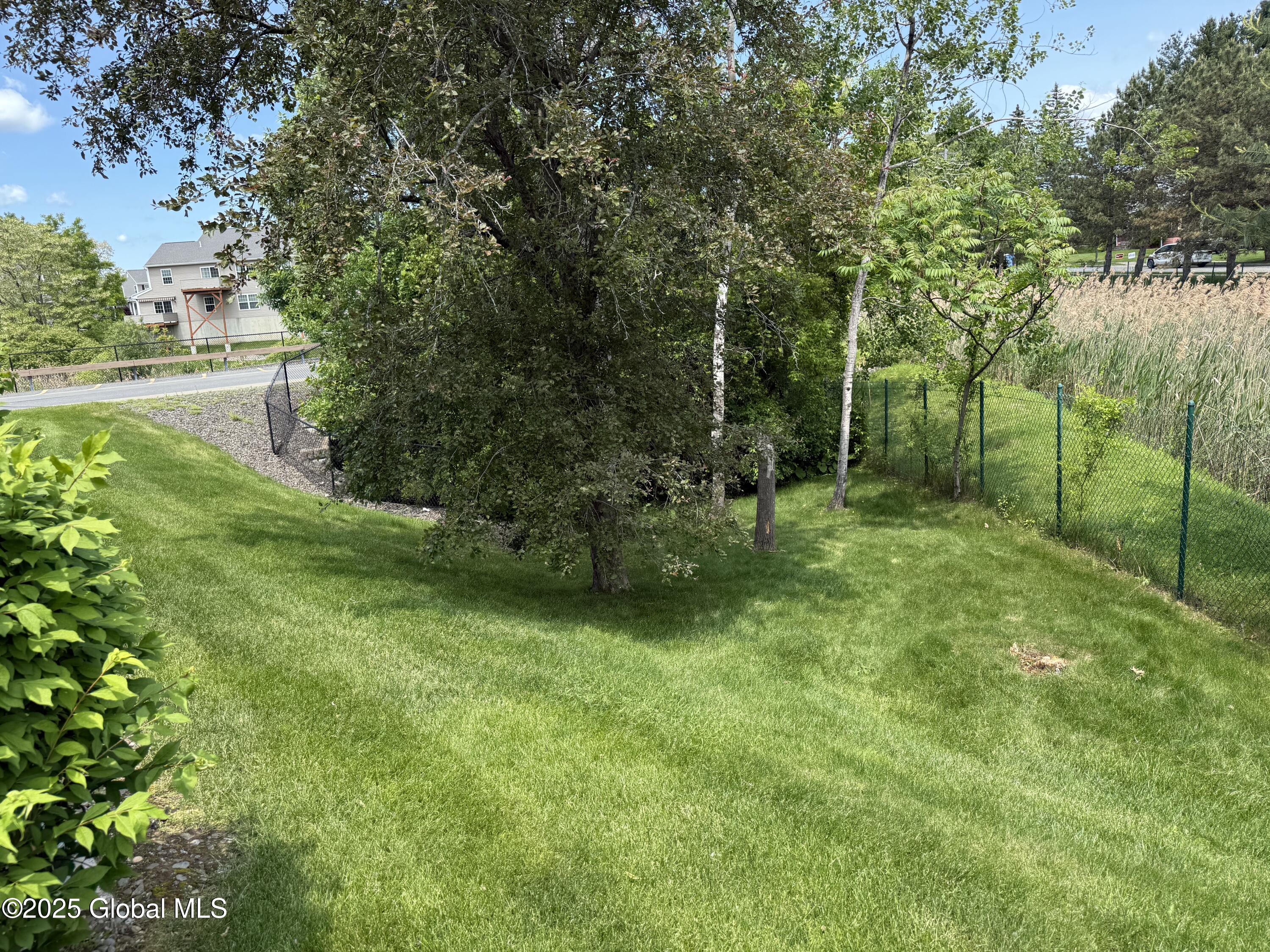 35 Governor Circle, Albany, New York image 29