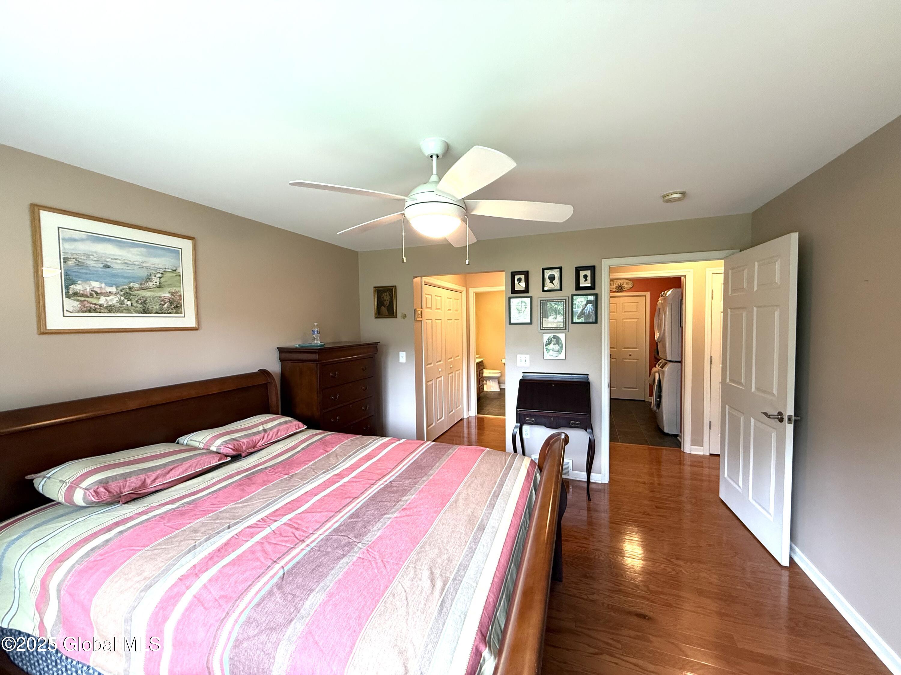 35 Governor Circle, Albany, New York image 17