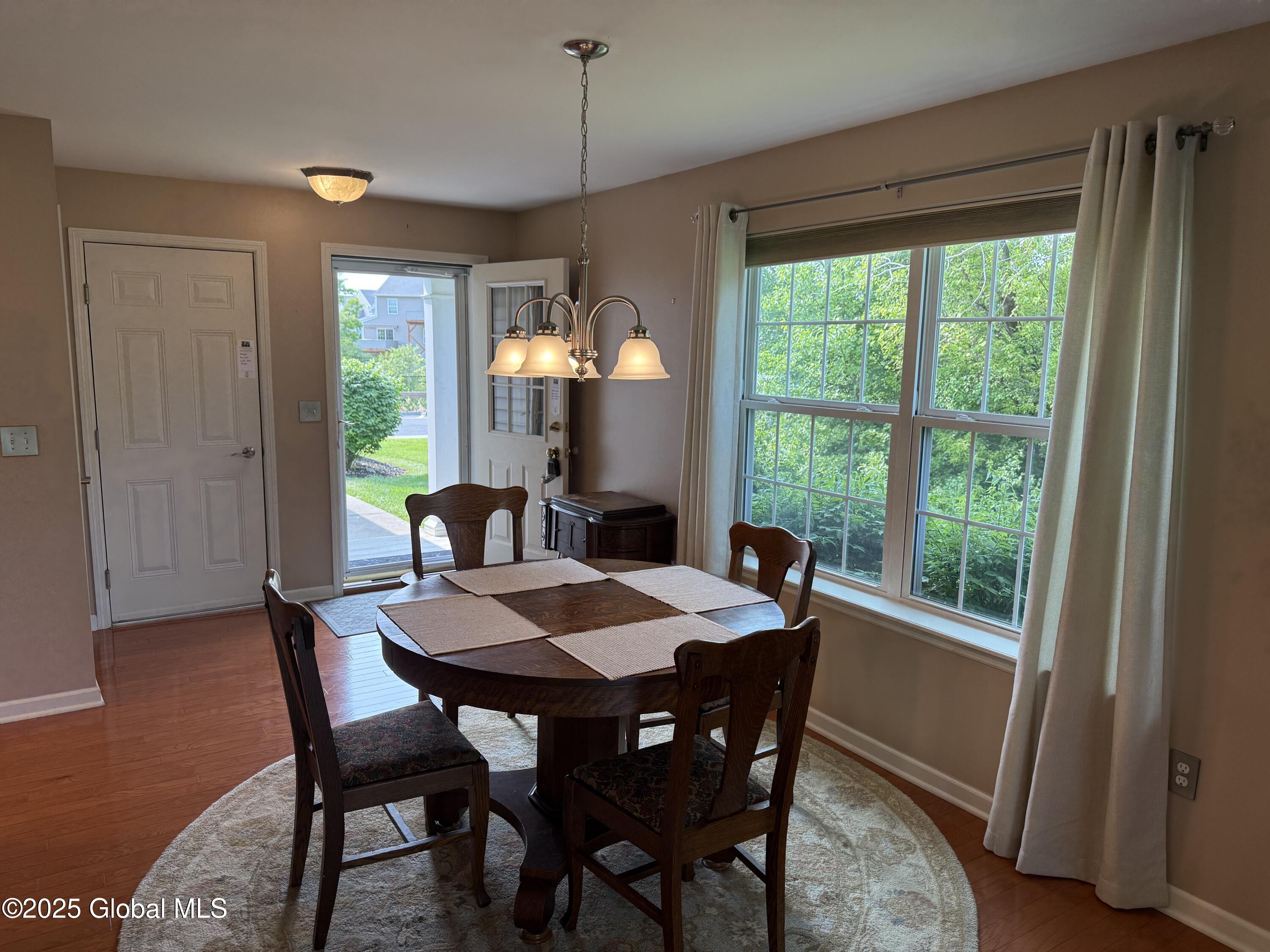 35 Governor Circle, Albany, New York image 5