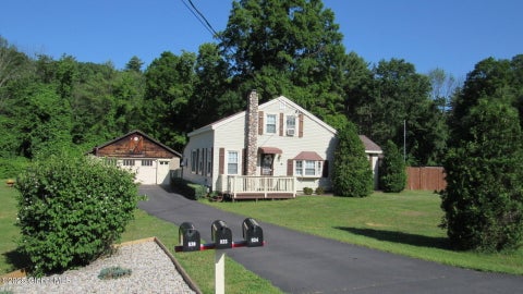 Photo for 833 West Mountain Rd