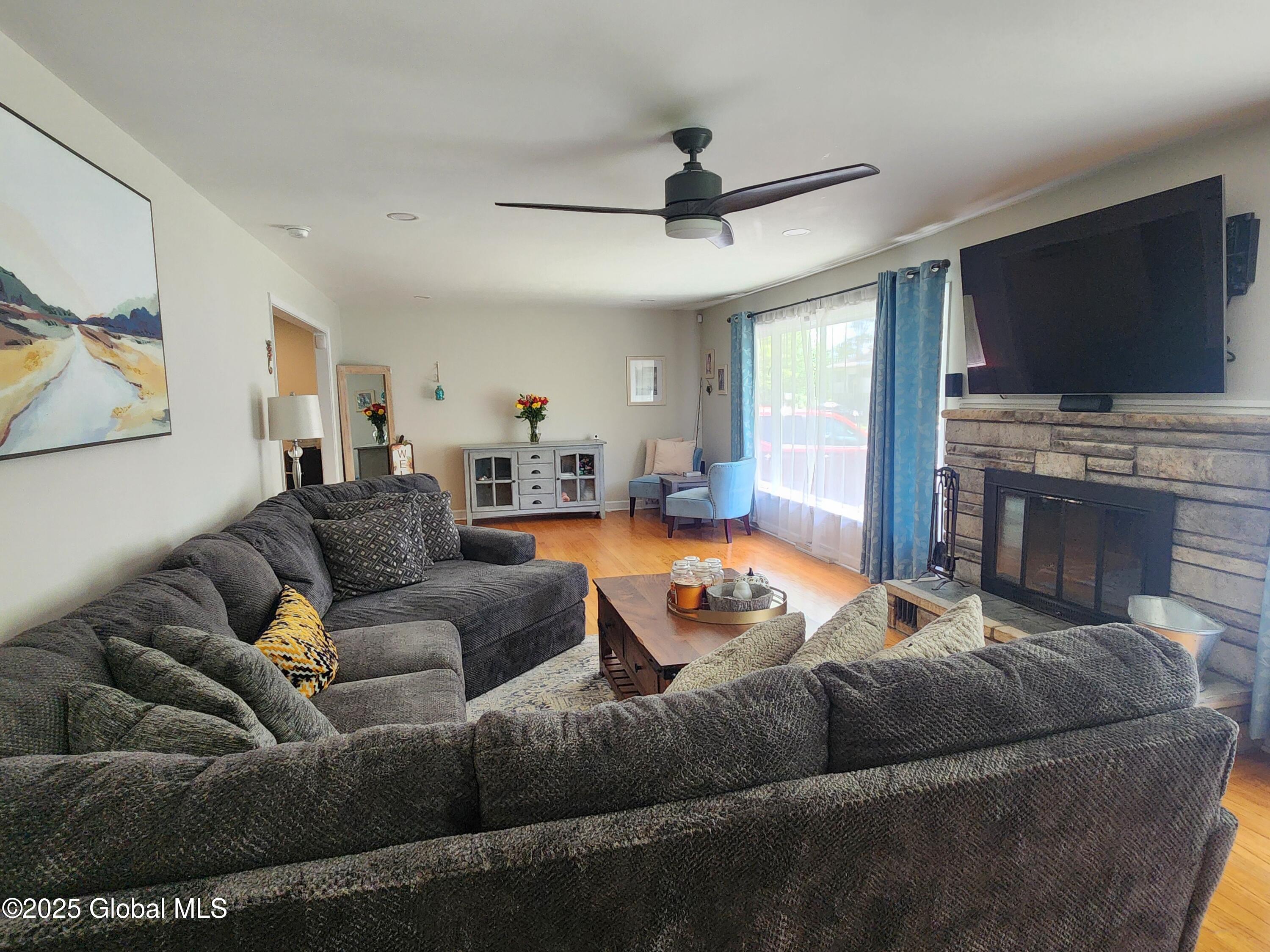 1 Laurel Road, Fort Edward, New York image 6