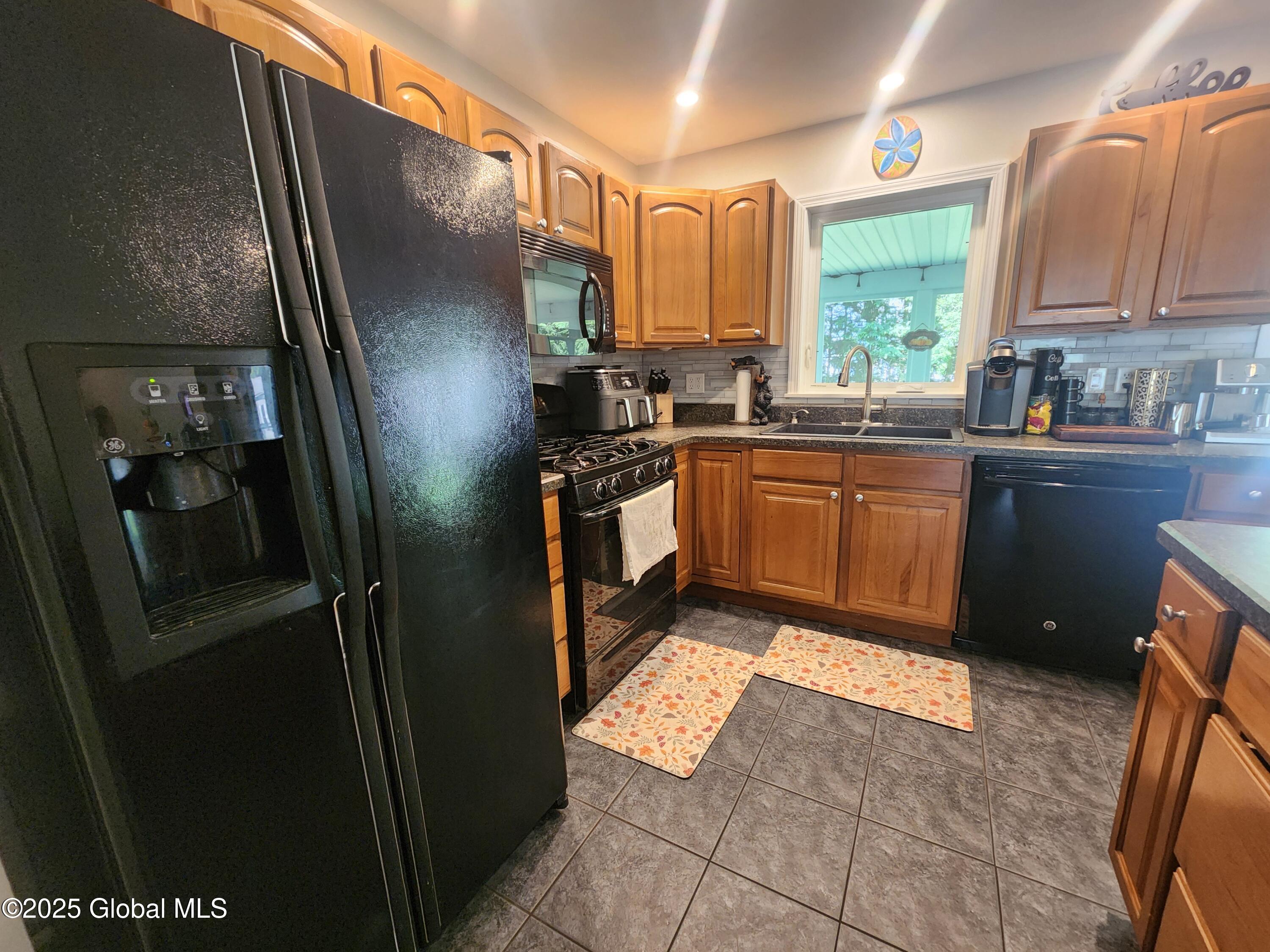 1 Laurel Road, Fort Edward, New York image 13