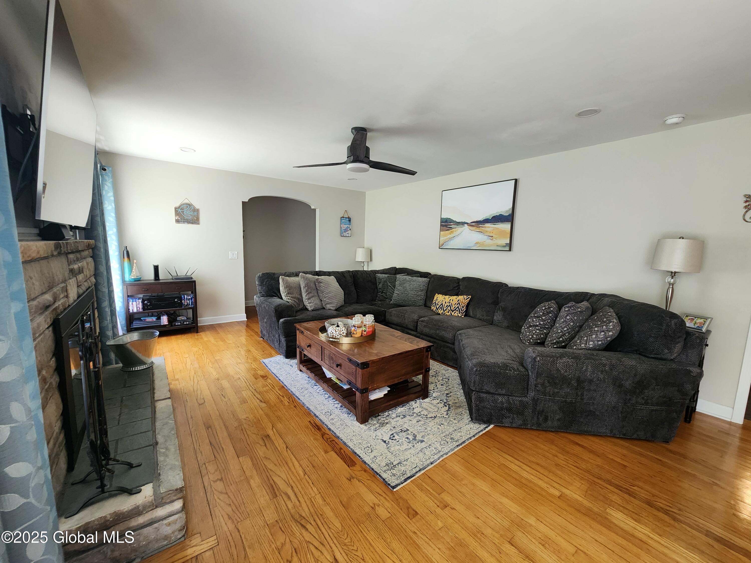 1 Laurel Road, Fort Edward, New York image 5